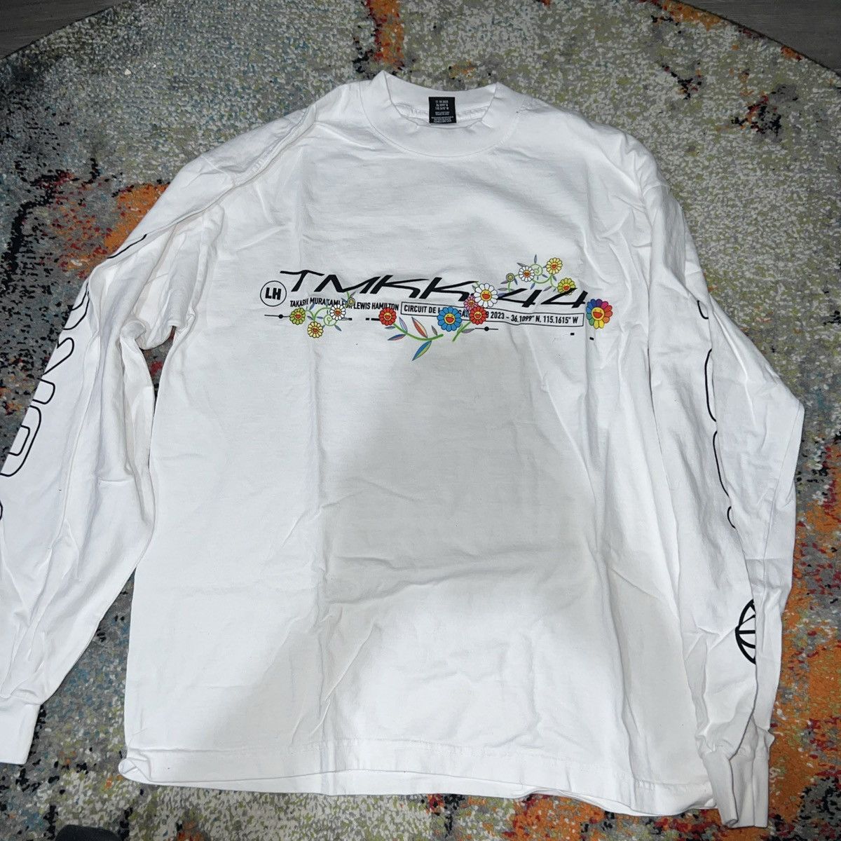 Takashi Murakami +44 + TAKASHI MURAKAMI WORLD TOUR LONG SLEEVE TEE Size US L / EU 52-54 / 3 - 1 Thumbnail