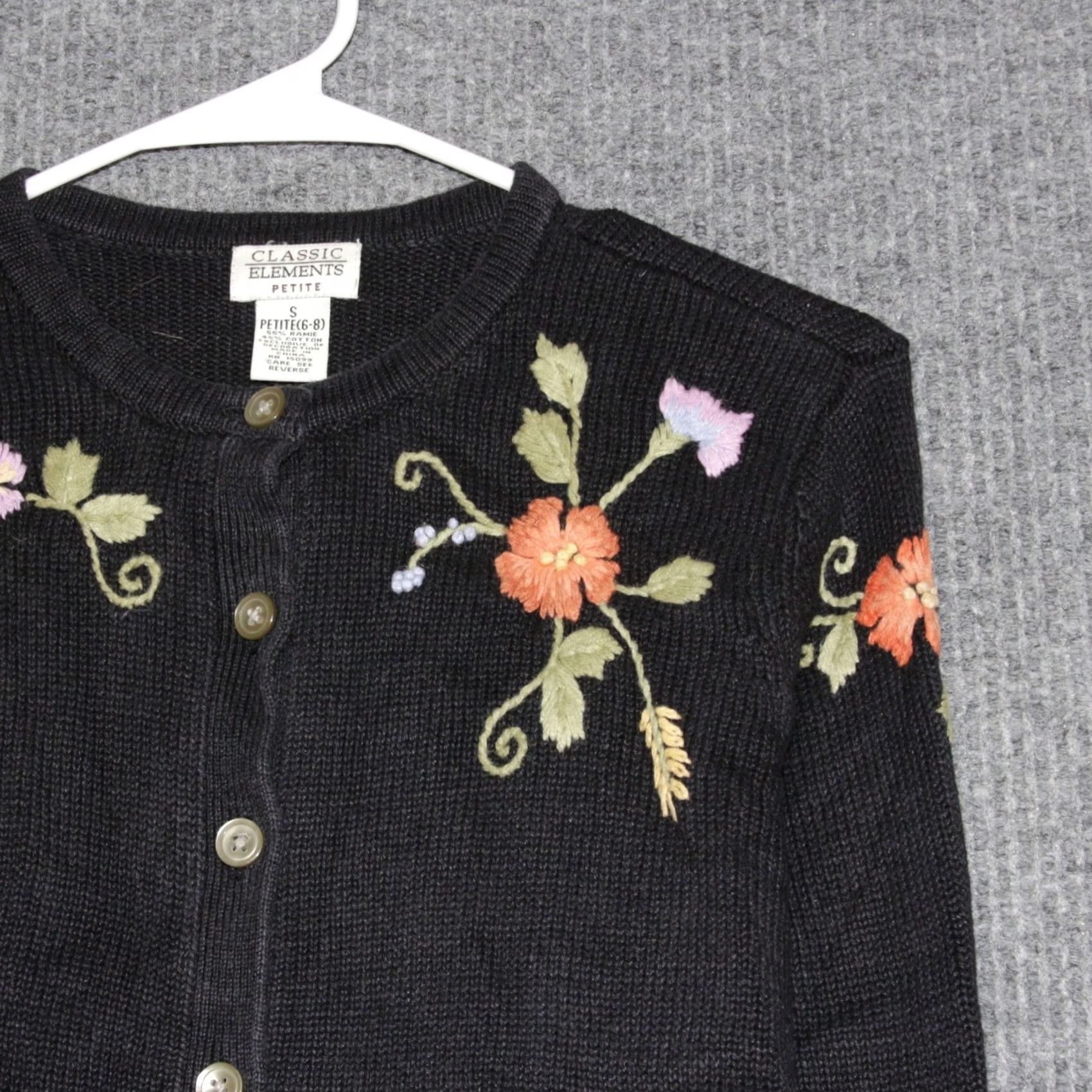 Vintage VINTAGE Classic Elements Cardigan Womens S Black Floral Knit Embroidered Button Front Cotton Ramie Sweater Size S / US 4 / IT 40 - 2 Thumbnail