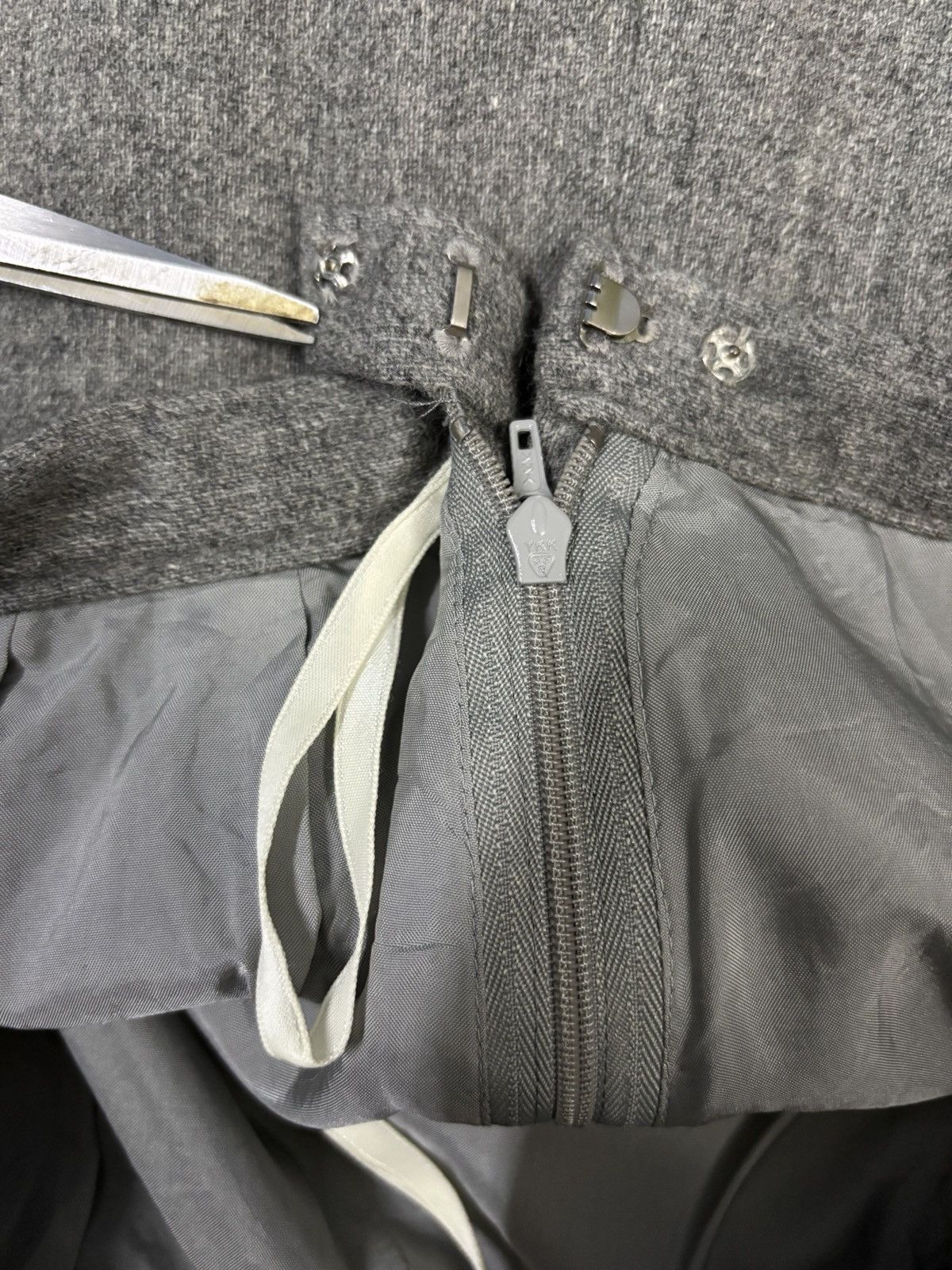 Yohji Yamamoto Sacsny Y’saccs by Yohji Yamamoto Wool Blend A-line Skirt Size 26" / US 2 / IT 38 - 11 Thumbnail