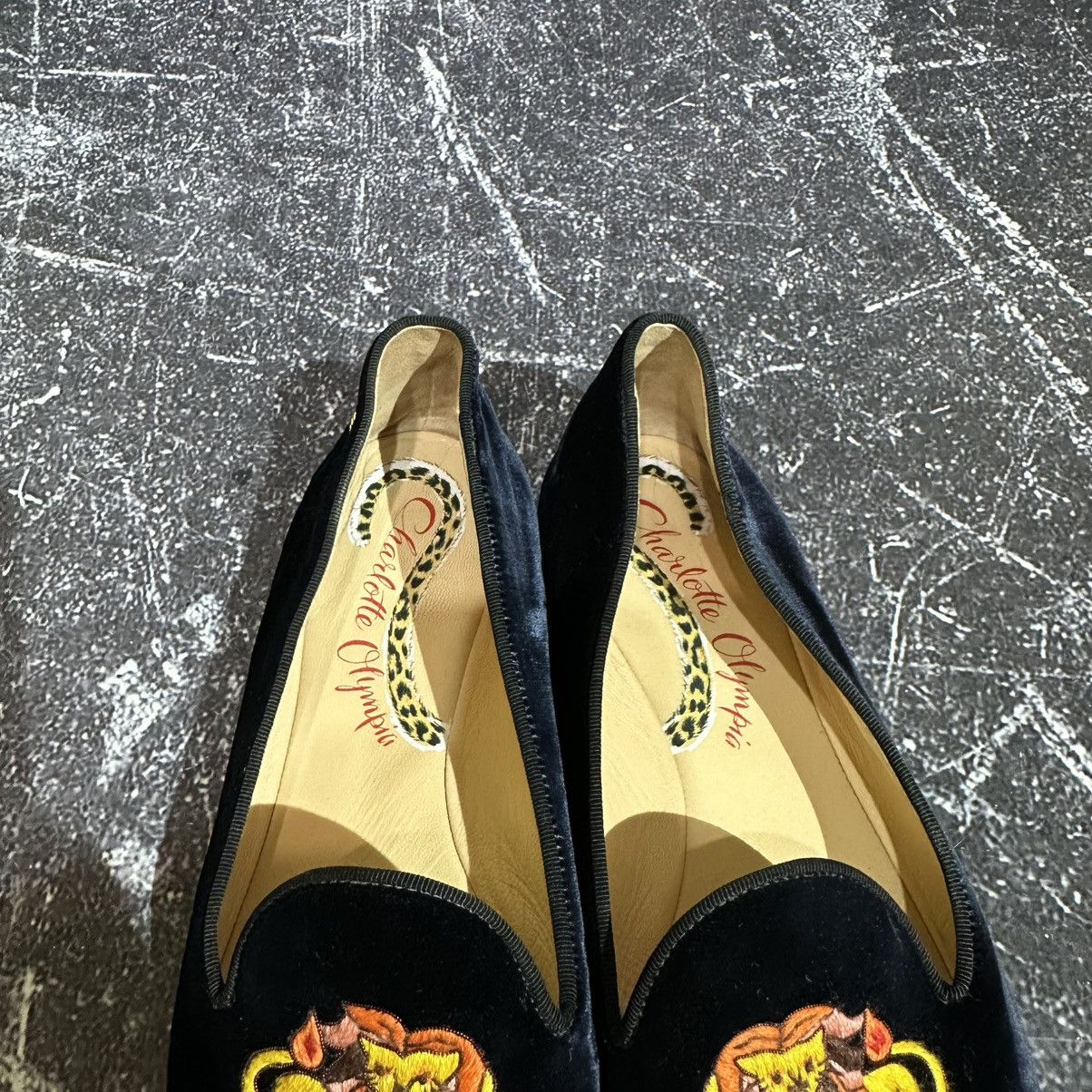 Charlotte Olympia CHARLOTTE OLYMPIA Leo Nocturnal Velvet Flat Loafers 38 eu Size US 8 / IT 38 - 12 Thumbnail