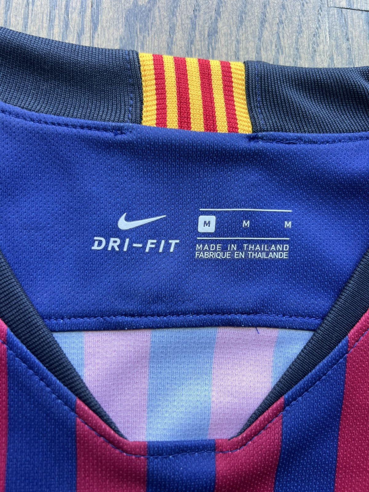Nike Nike FC Barcelona Jersey 17/18 Size US M / EU 48-50 / 2 - 3 Thumbnail