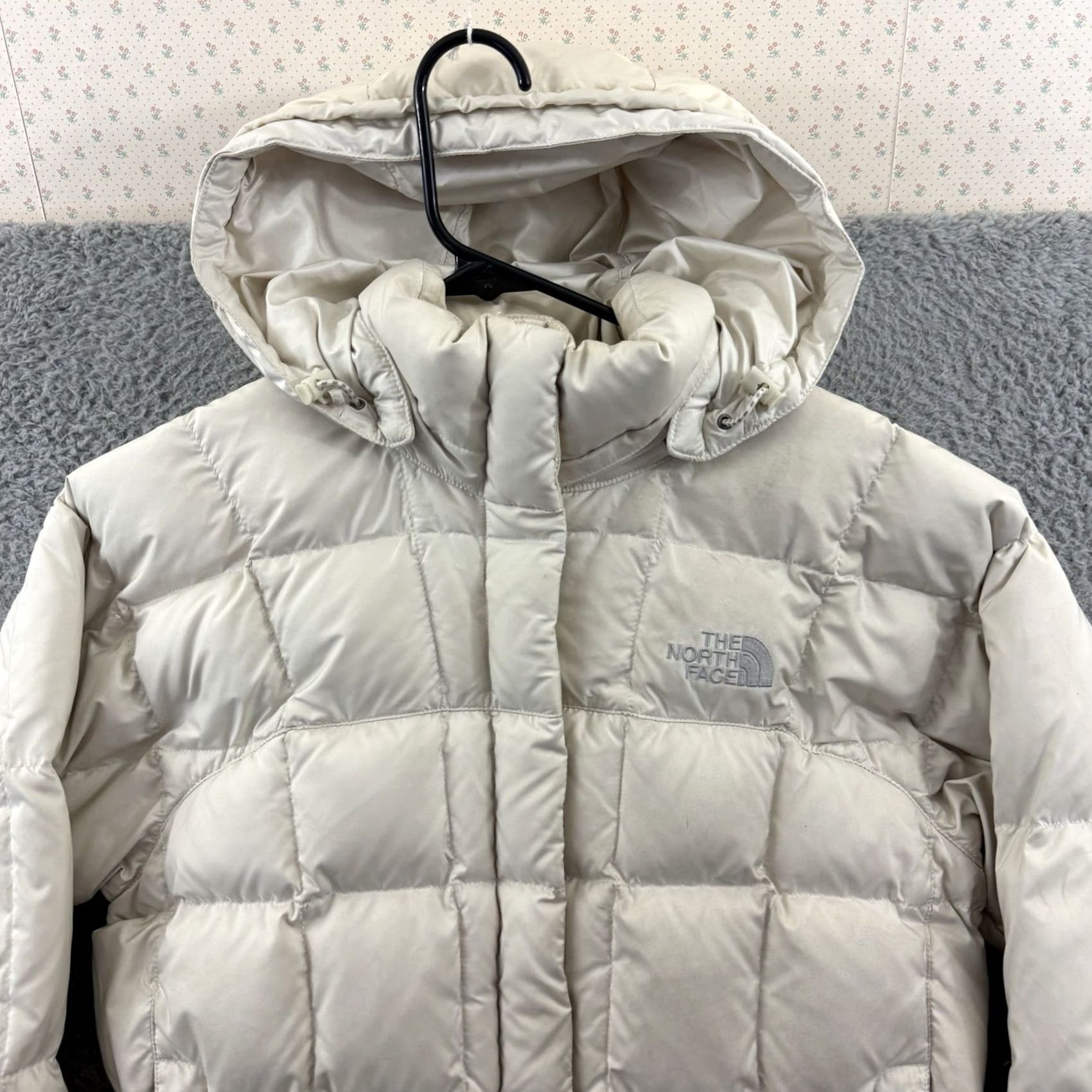 The North Face VINTAGE The North Face Puffer Jacket Womens Small Cream 600 Down Insulated Outerwear Zip Size S / US 4 / IT 40 - 3 Thumbnail