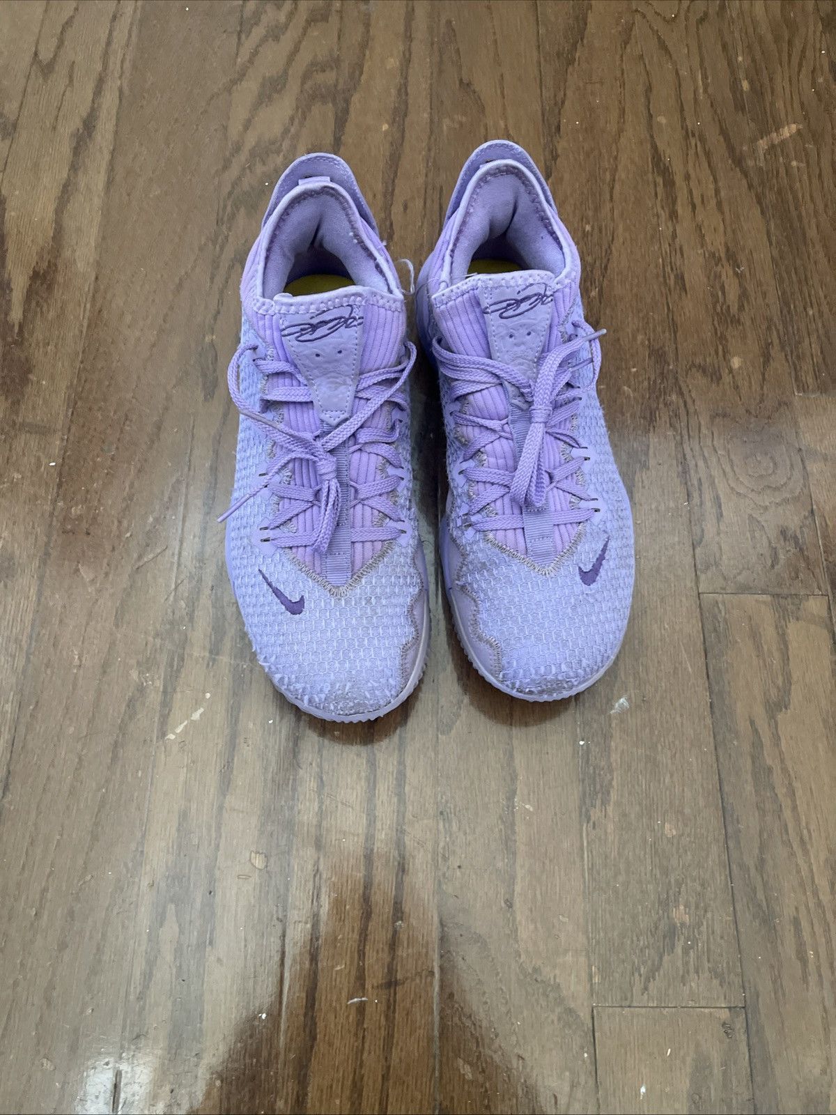 Other Nike LeBron 16 Low Atomic Purple Size US 9 / EU 42 - 3 Thumbnail