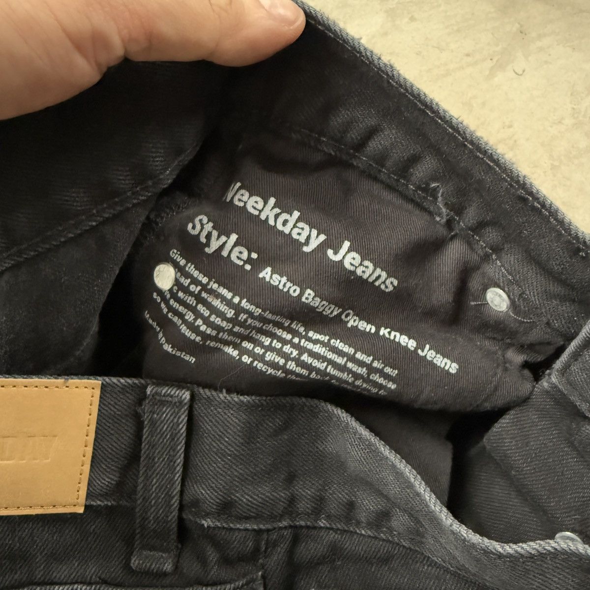 Weekday Weekday Astro Baggy Open Knee Jeans Opium Size 25" / US 0 / IT 36 - 5 Thumbnail