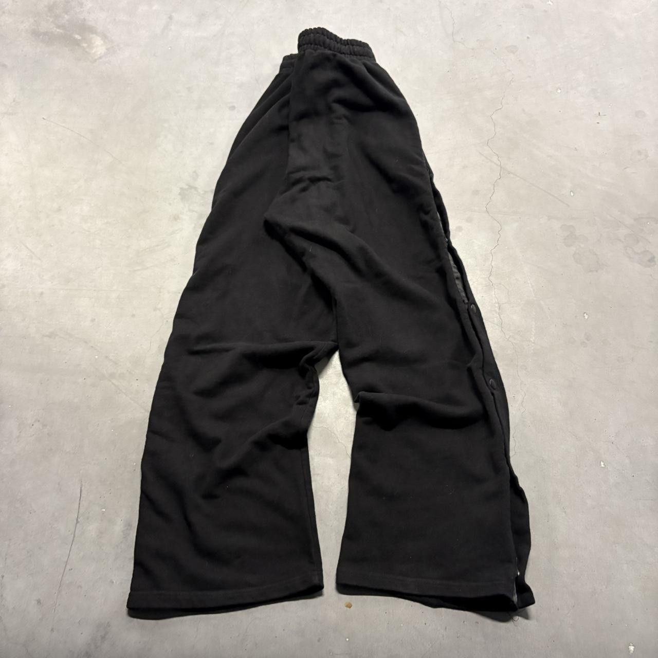 Japanese Brand × Vintage Crazy Vintage Y2K/2000s Baggy Black Wideleg Sweatpants with adjustable buttons! Size US 30 / EU 46 - 5 Thumbnail