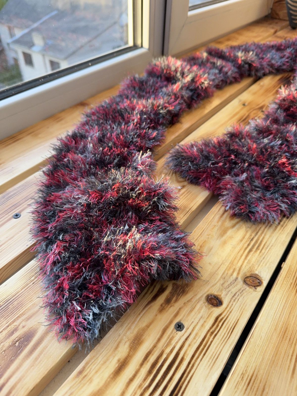 Japanese Brand 00s Archive Japanese Y2K Fuzzy Shaggy Scarf Anime Kawaii Size ONE SIZE - 2 Thumbnail