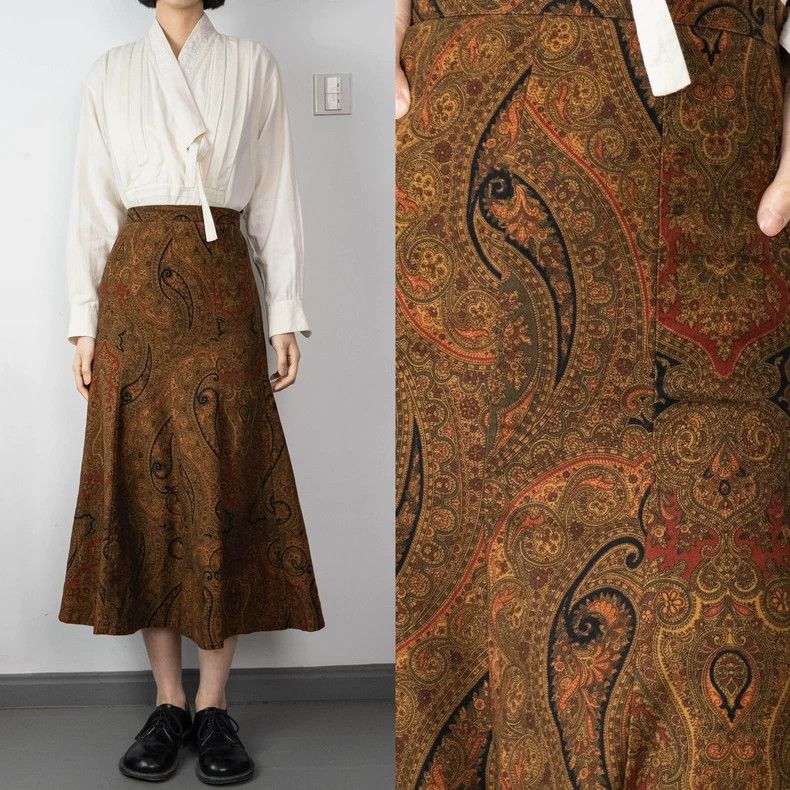 Kenzo KENZO sizeM Classic walnut pattern half skirt Vintage Size 25" / US 0 / IT 36 - 2 Thumbnail