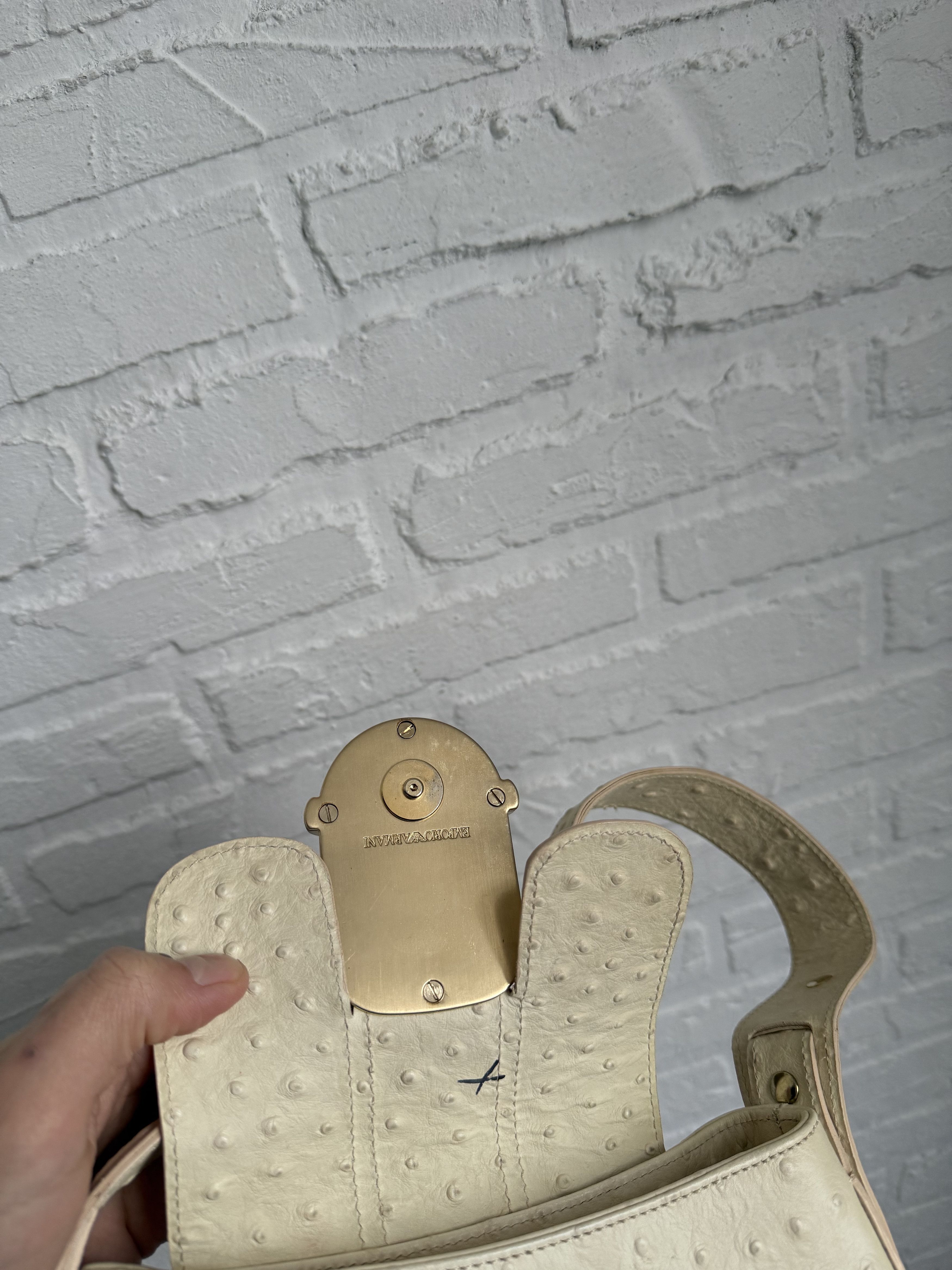 Emporio Armani Vintage 2000s Emporio Armani ostrich leather hand bag Size ONE SIZE - 14 Thumbnail
