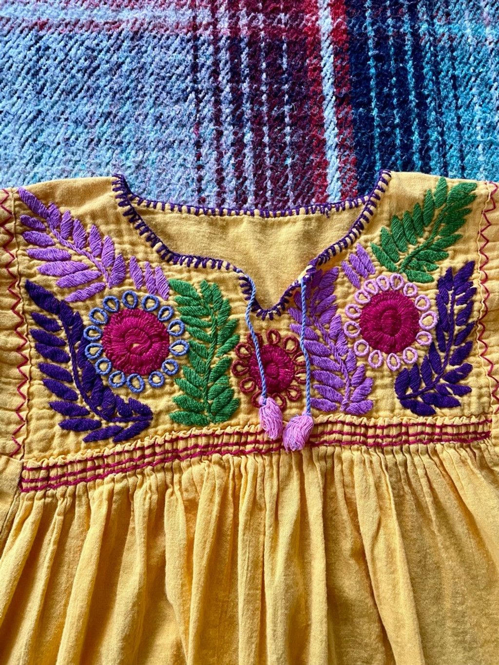 Vintage 70s Embroidered Yellow Floral Tunic M Size M / US 6-8 / IT 42-44 - 2 Thumbnail