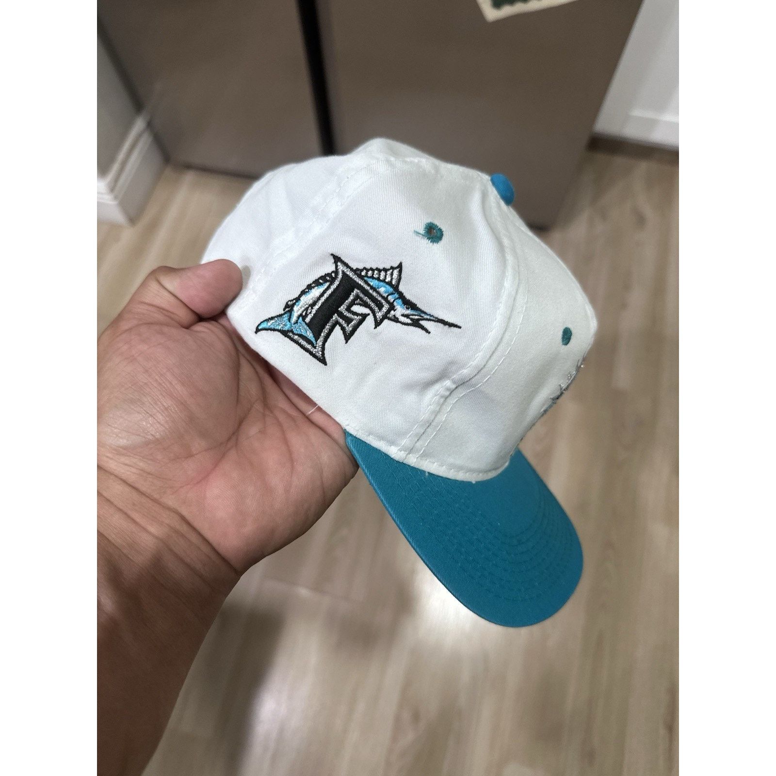 Sports Specialties Vintage Sports Specialties Florida MarlinsTwill Snapback Size ONE SIZE - 2 Thumbnail