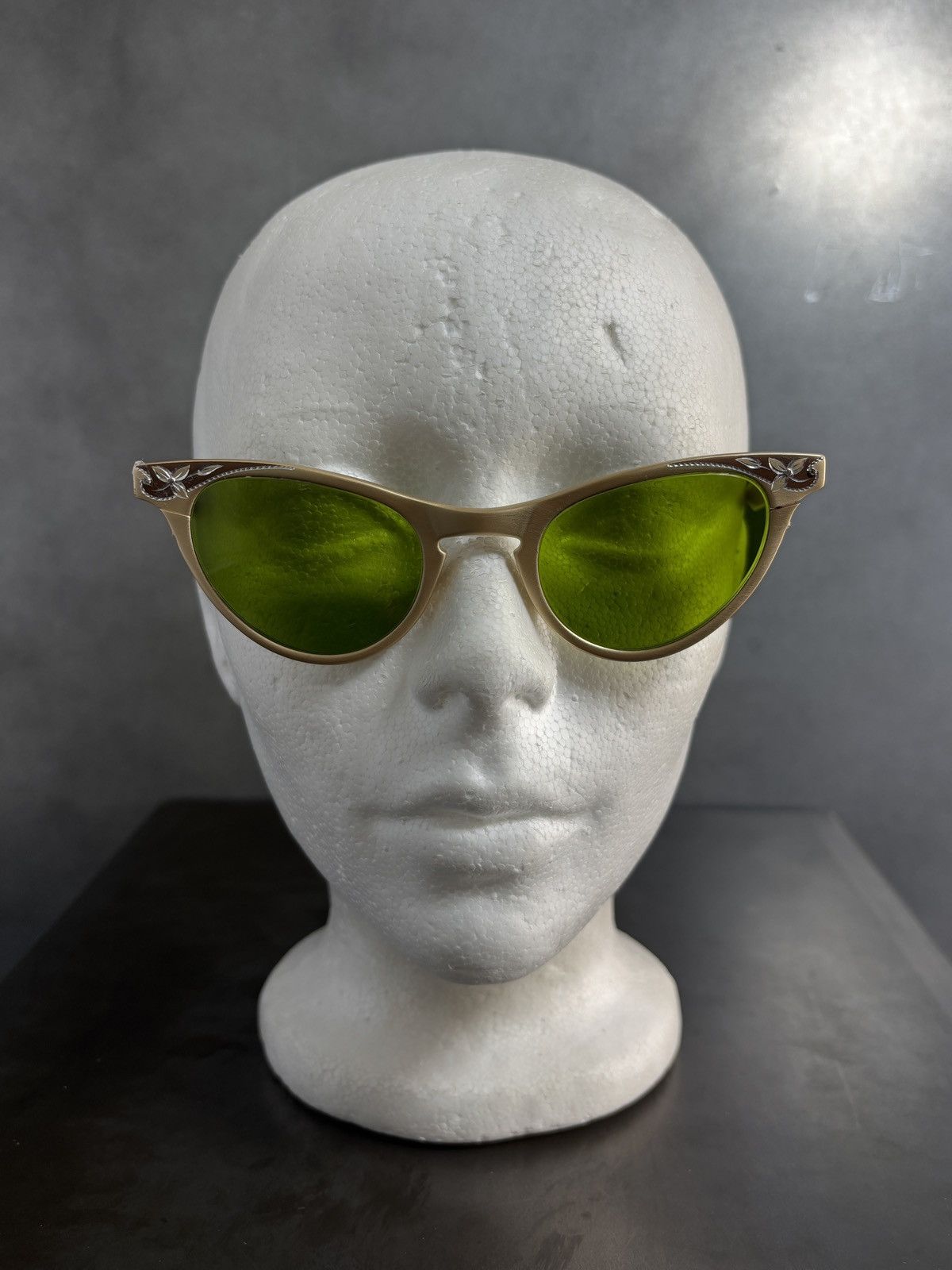 Vintage 1960s ArtCraft Sunglasses True Vintage Cat Eye Aluminum 1950 Size ONE SIZE - 8 Thumbnail