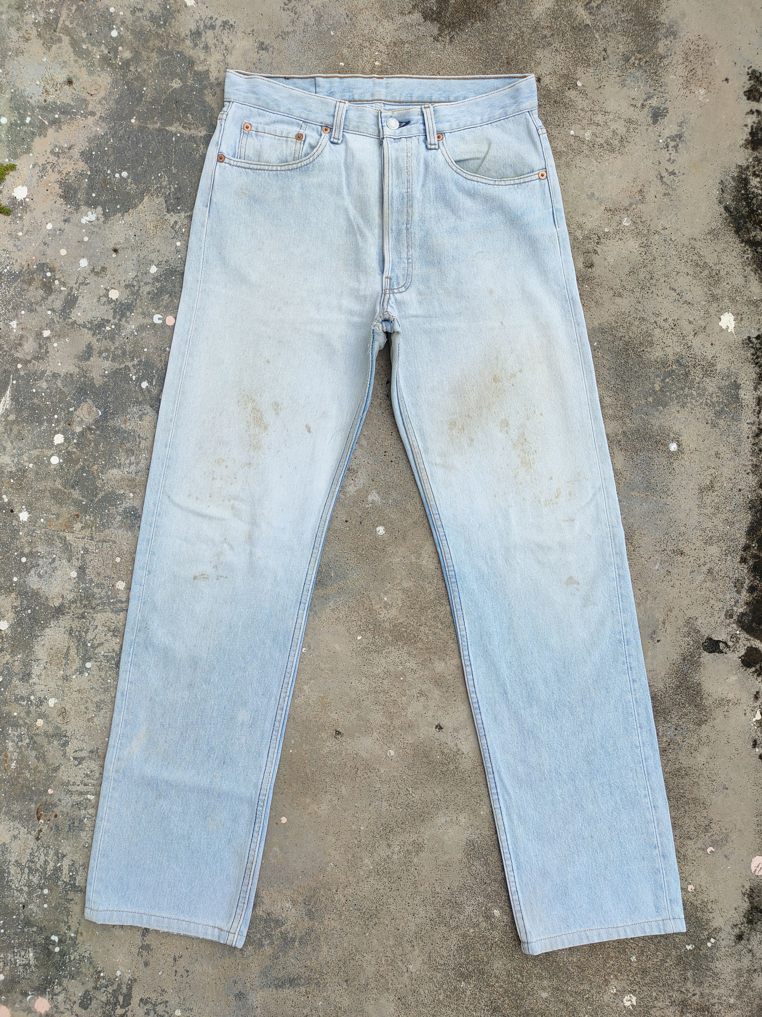 Levi's Vintage Clothing VINTAGE LEVI'S 501 USA LIGHT WASH RUSTY FADED JEAN DENIM Size US 32 / EU 48 - 2 Thumbnail