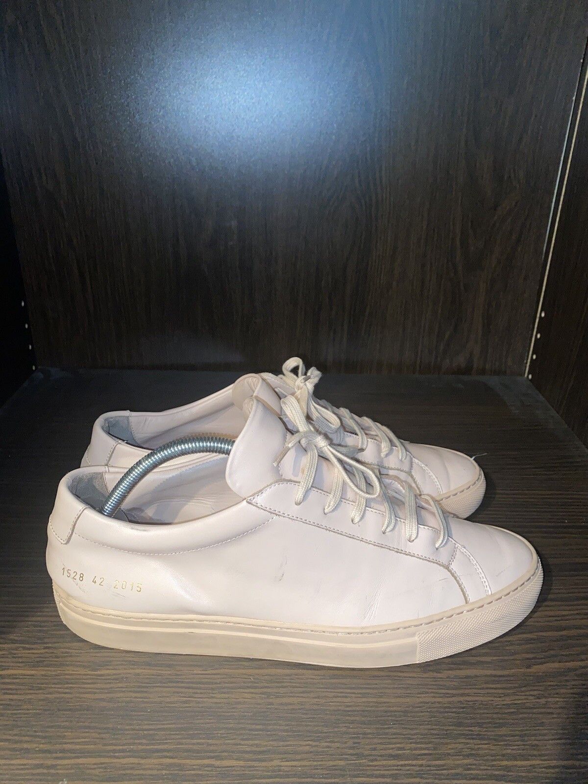 COMMON PROJECTS 42 白　スニーカー A Supreme Item] The definitive white sneaker! Introducing