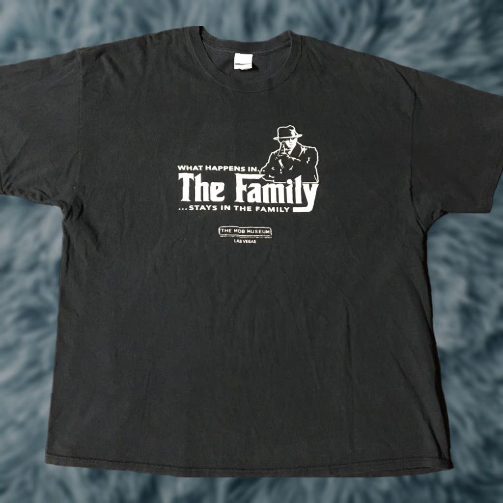 Vintage Vtg Mob Museum What Happens In The Family Shirt XXL Gangster Mobster Grunge 90s Size US XXL / EU 58 / 5 - 1 Thumbnail