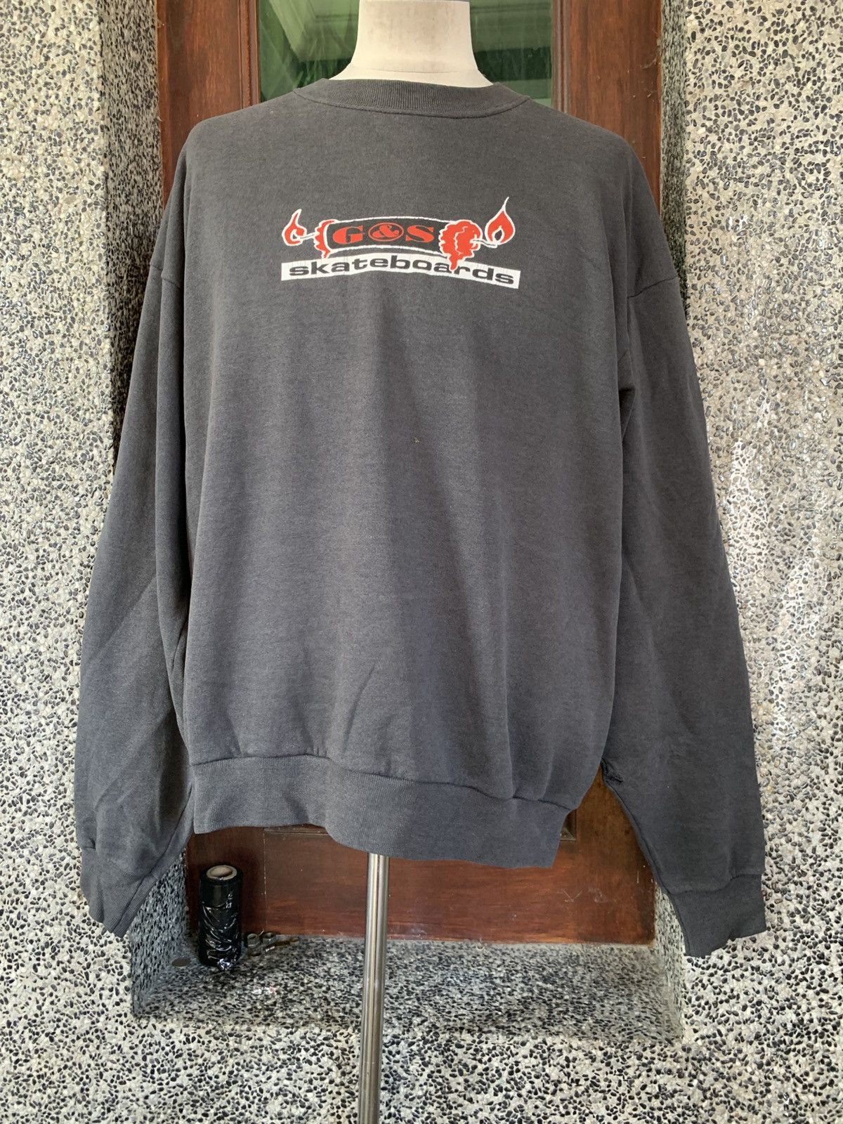 Vintage Vintage 90s G&S Gordon And Smith Skateboards Sweatshirt Size US L / EU 52-54 / 3 - 1 Thumbnail