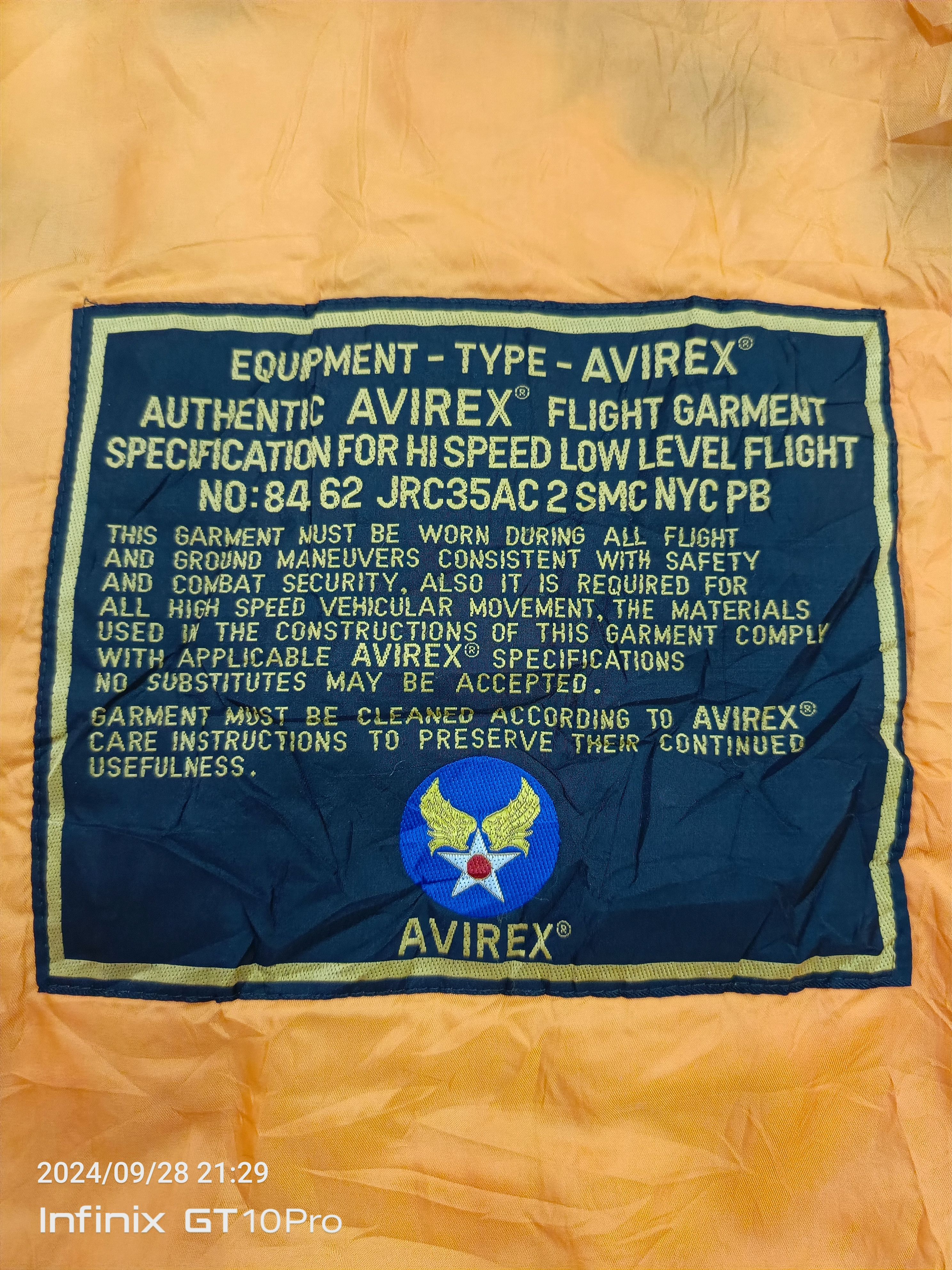 Avirex VINTAGE AVIREX 80's SILVER MILITARY BOMBER MA-1JACKET Size US L / EU 52-54 / 3 - 4 Thumbnail