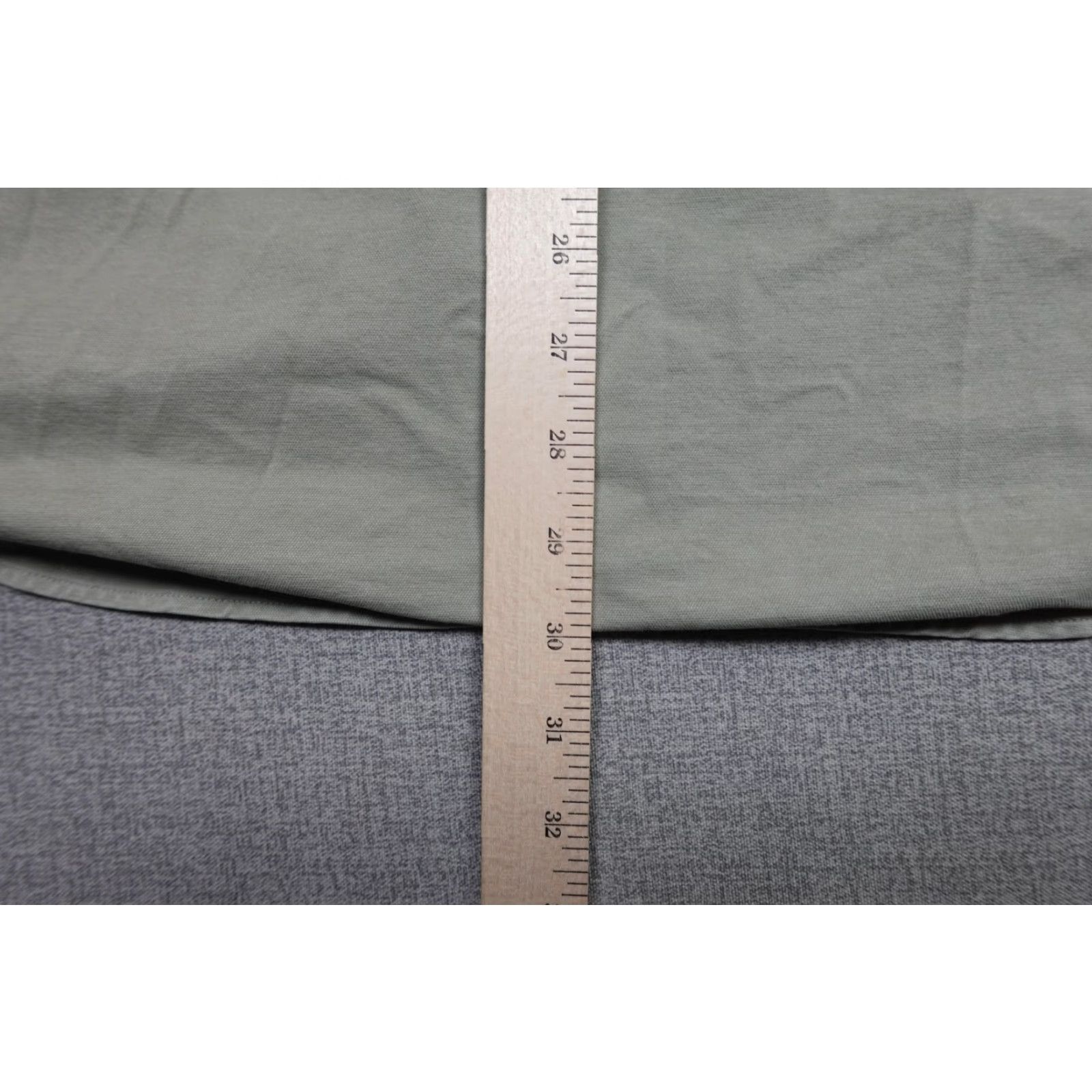 Lululemon Lululemon Button Front Shirt Mens Large Green Twill Casual Long Sleeve Button-Up Shirt Mens Large Green Lululemon Size US L / EU 52-54 / 3 - 7 Thumbnail