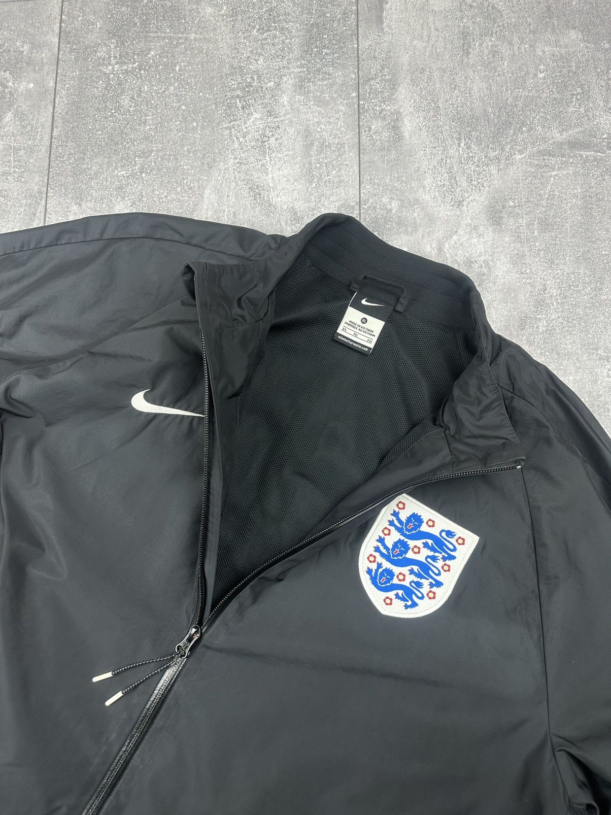 Nike Nike England National Team 2014/15 Soccer Football Jacket Size US XL / EU 56 / 4 - 3 Thumbnail