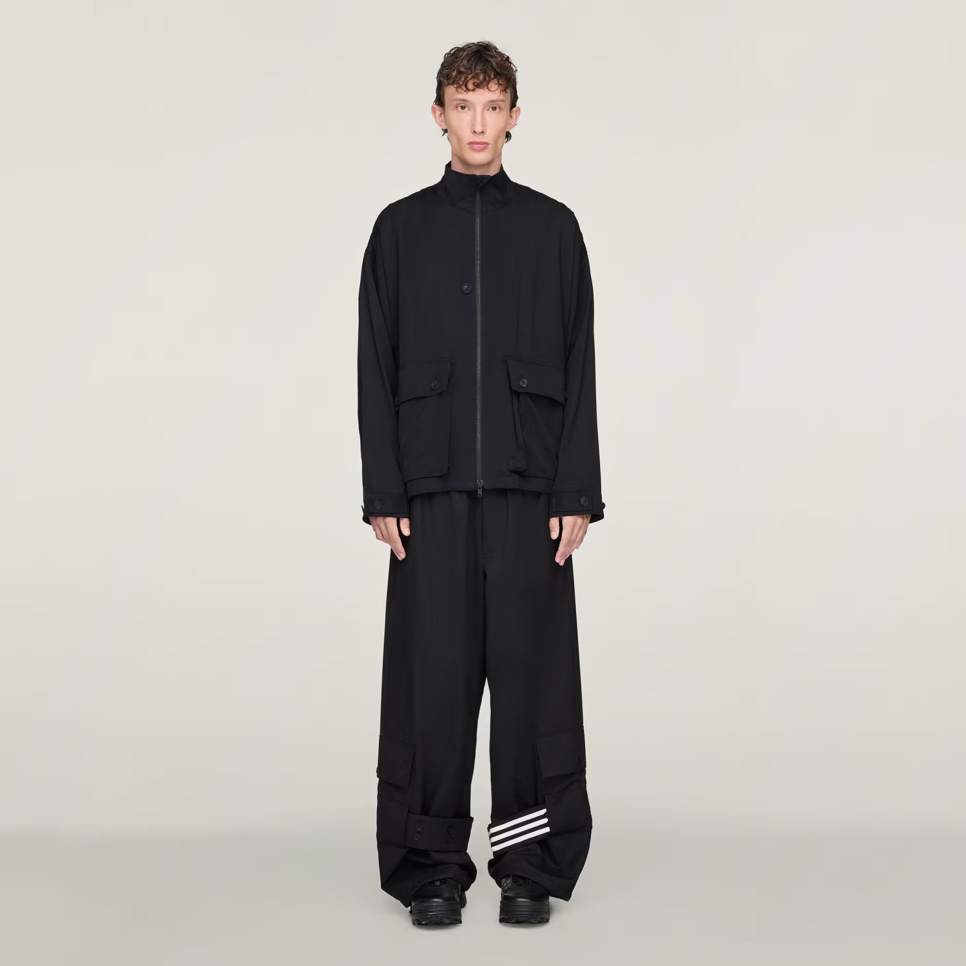 Y-3 o1tko10426 Refined Wool Wide Cargo Pants in Black Size US 34 / EU 50 - 2 Thumbnail