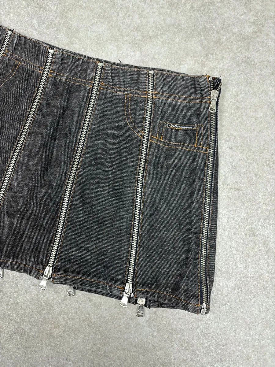 Dolce & Gabbana SS2003 Dolce & Gabbana Navy Denim Multi-Zip Skirt Size 28" / US 6 / IT 42 - 5 Thumbnail