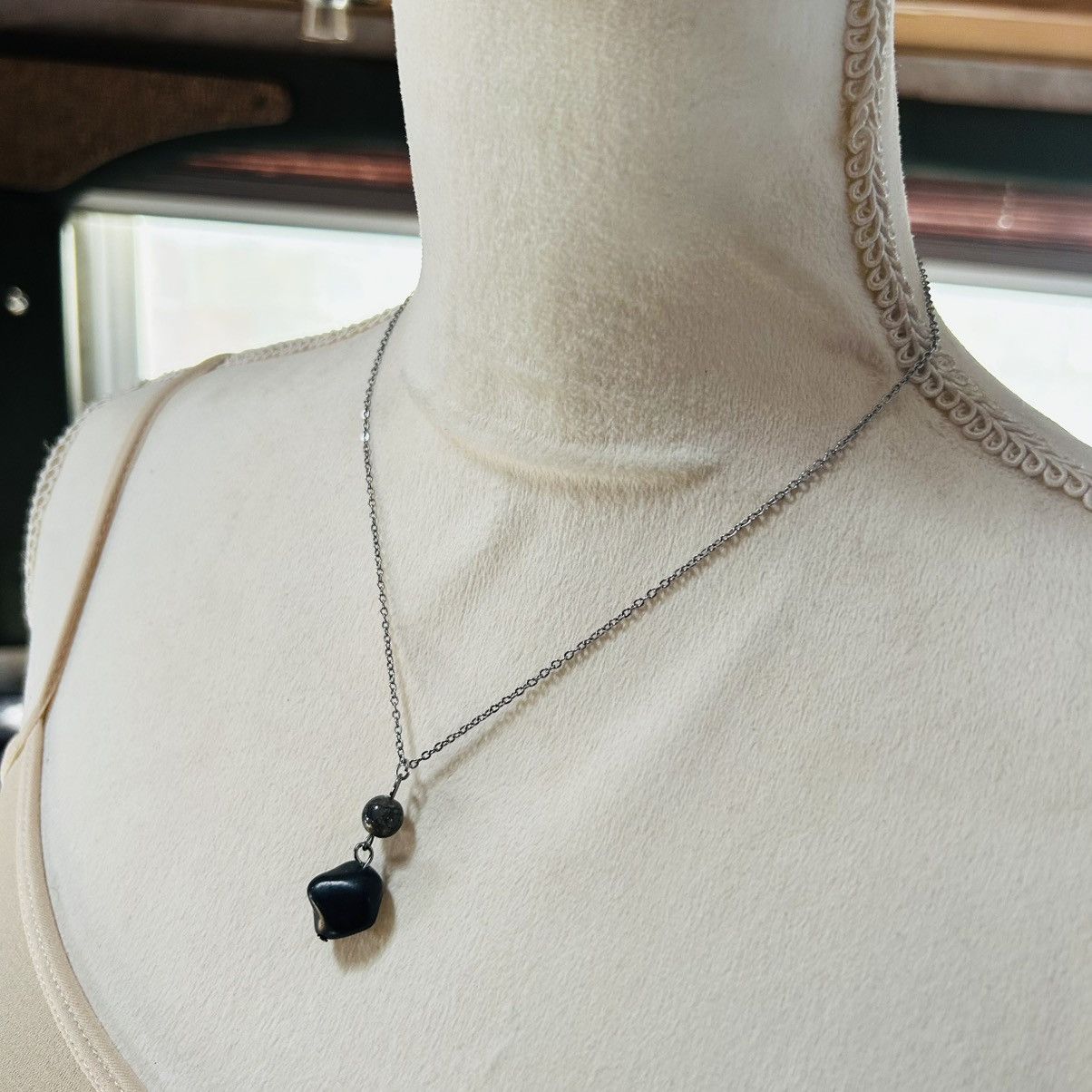 Handmade Handcrafted rough black agate crackle glass pendant necklace Size ONE SIZE - 3 Thumbnail