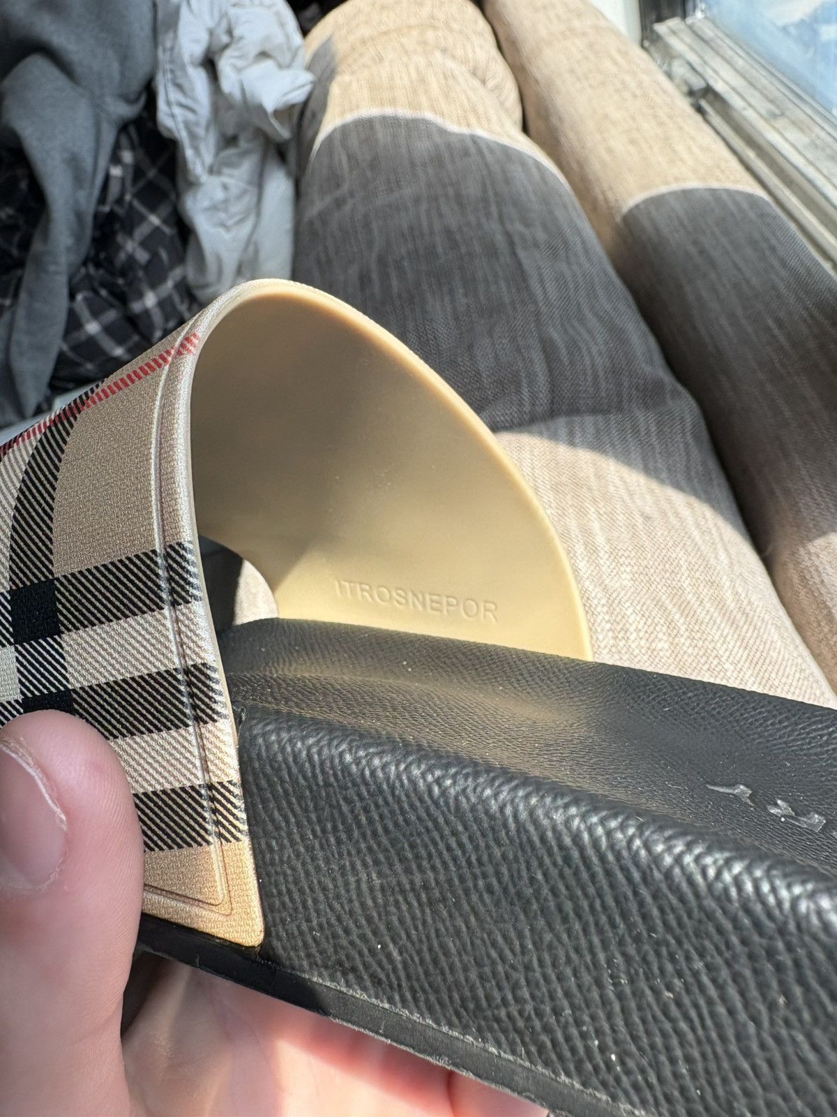 Burberry burberry mens slides Size US 9 / EU 42 - 5 Thumbnail