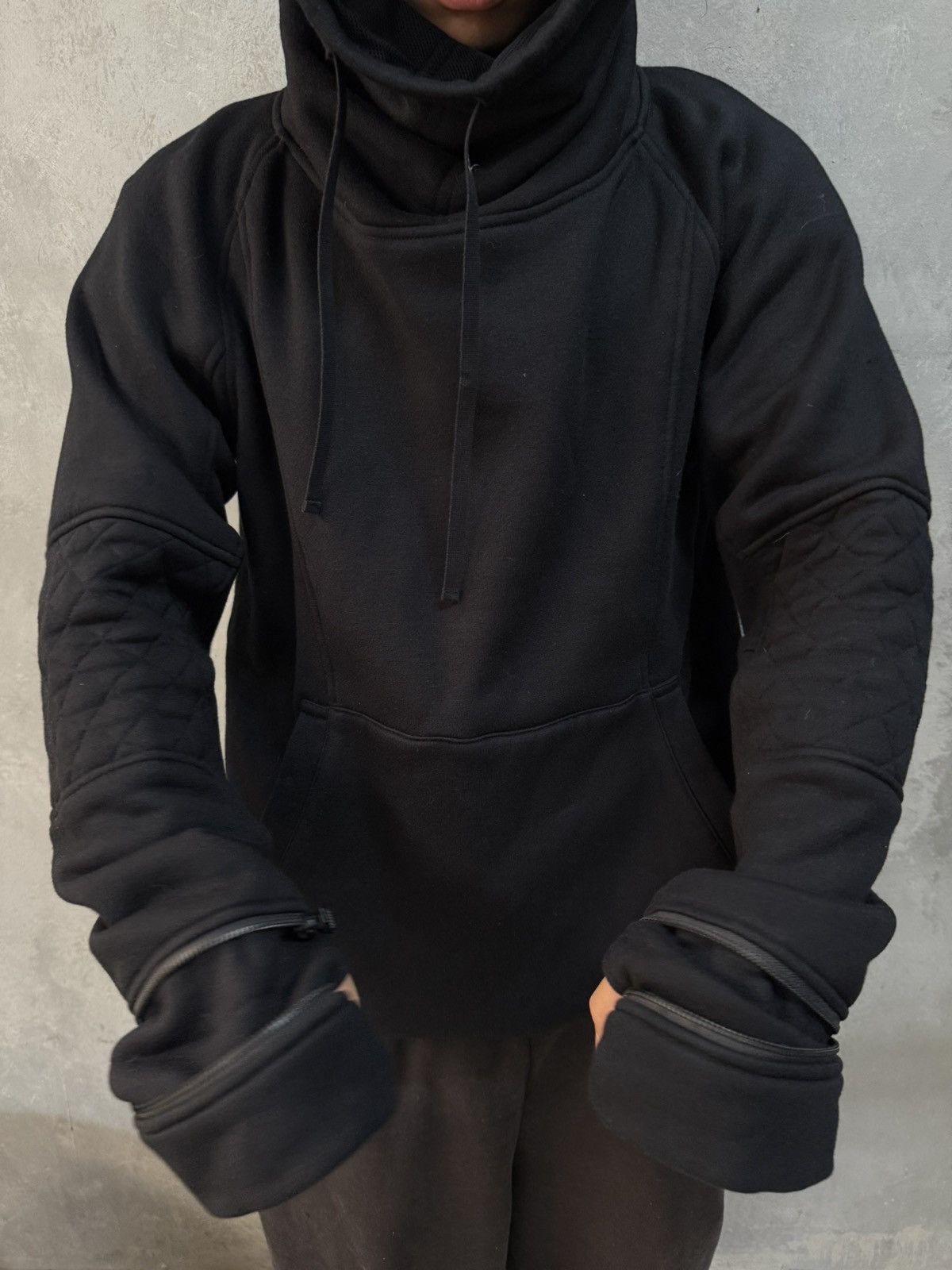 Helmut Lang Rare Helmut Lang Avant Garde Funnel Neck Zip Sleeve Hoodie Size US L / EU 52-54 / 3 - 10 Thumbnail