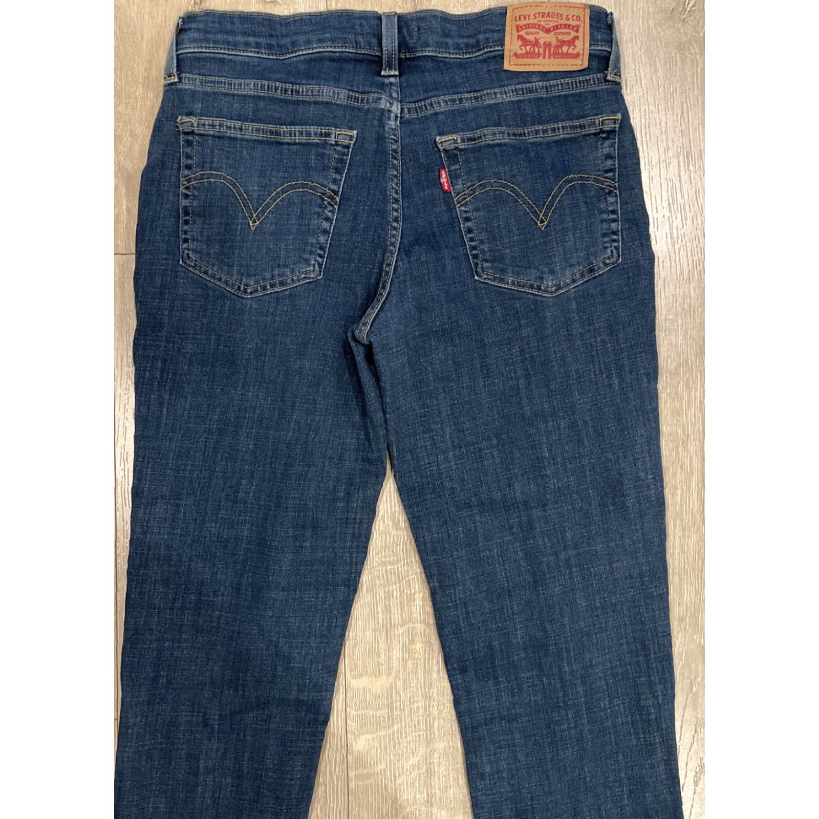 Levi's Levi's Jeans Women's Size 27 Dark Denim Stretch W 30 L 27 Size 27" / US 4 / IT 40 - 7 Thumbnail