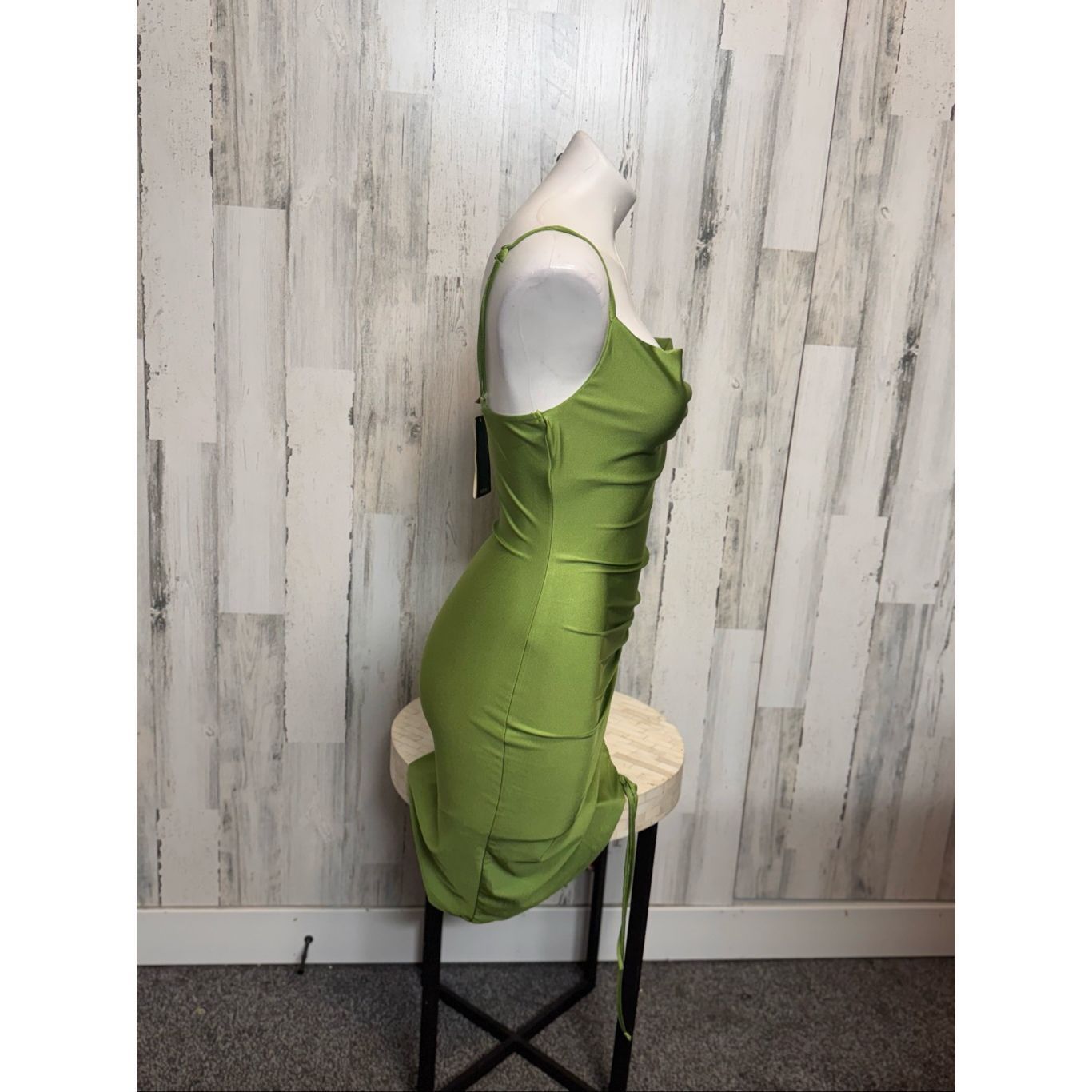 Other Inspired Hearts Green Satin Ruched Side Bodycon Dress – Size Size M / US 6-8 / IT 42-44 - 3 Thumbnail