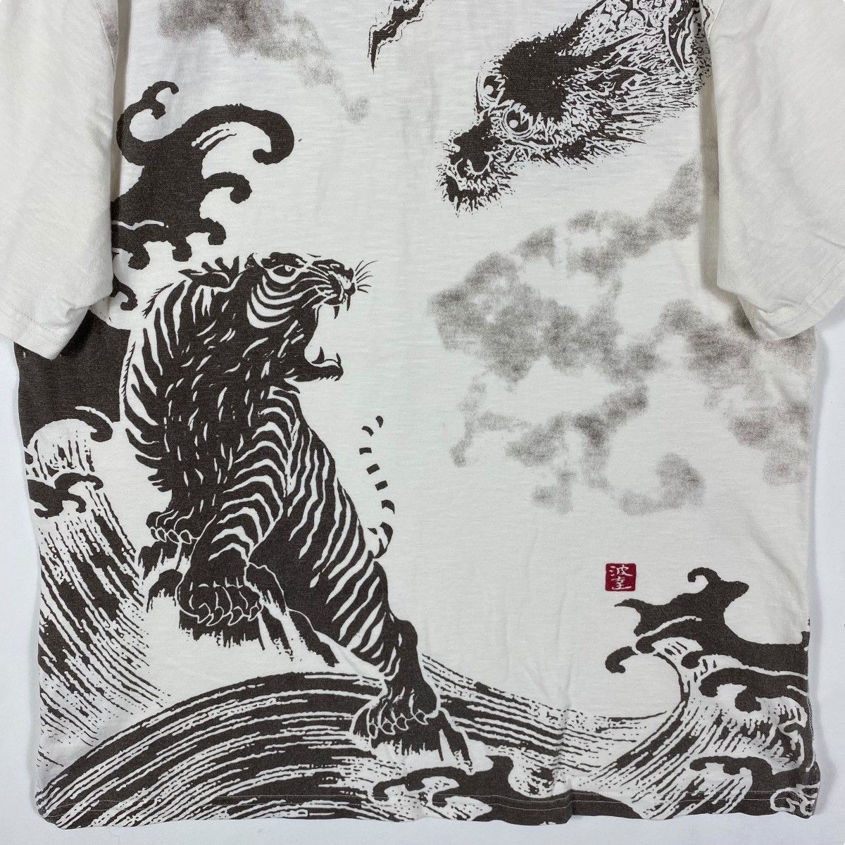 Japanese Brand × Vintage Vintage JAPANESE TRADITIONAL Mystical Creatures Polo Shirt Size US L / EU 52-54 / 3 - 2 Thumbnail