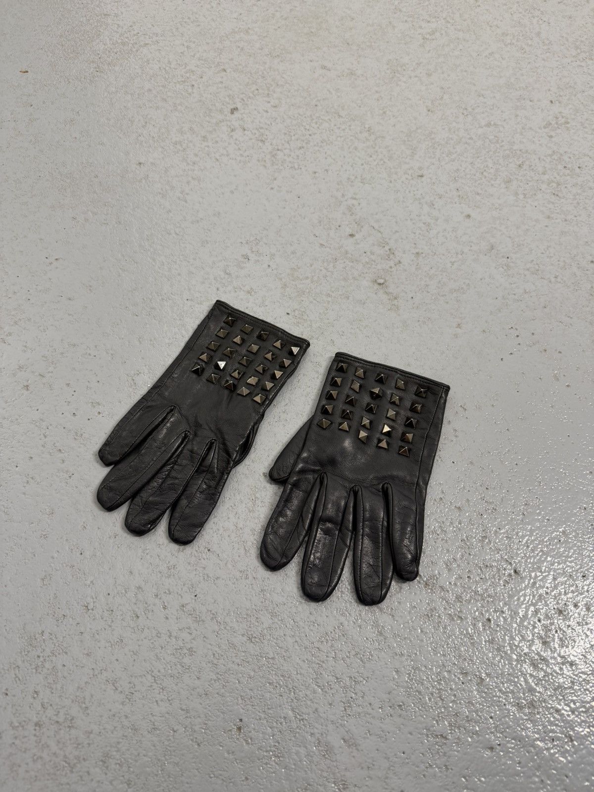 Valentino Valentino Garavani Leather/Silk Studded Gloves Size ONE SIZE - 3 Thumbnail