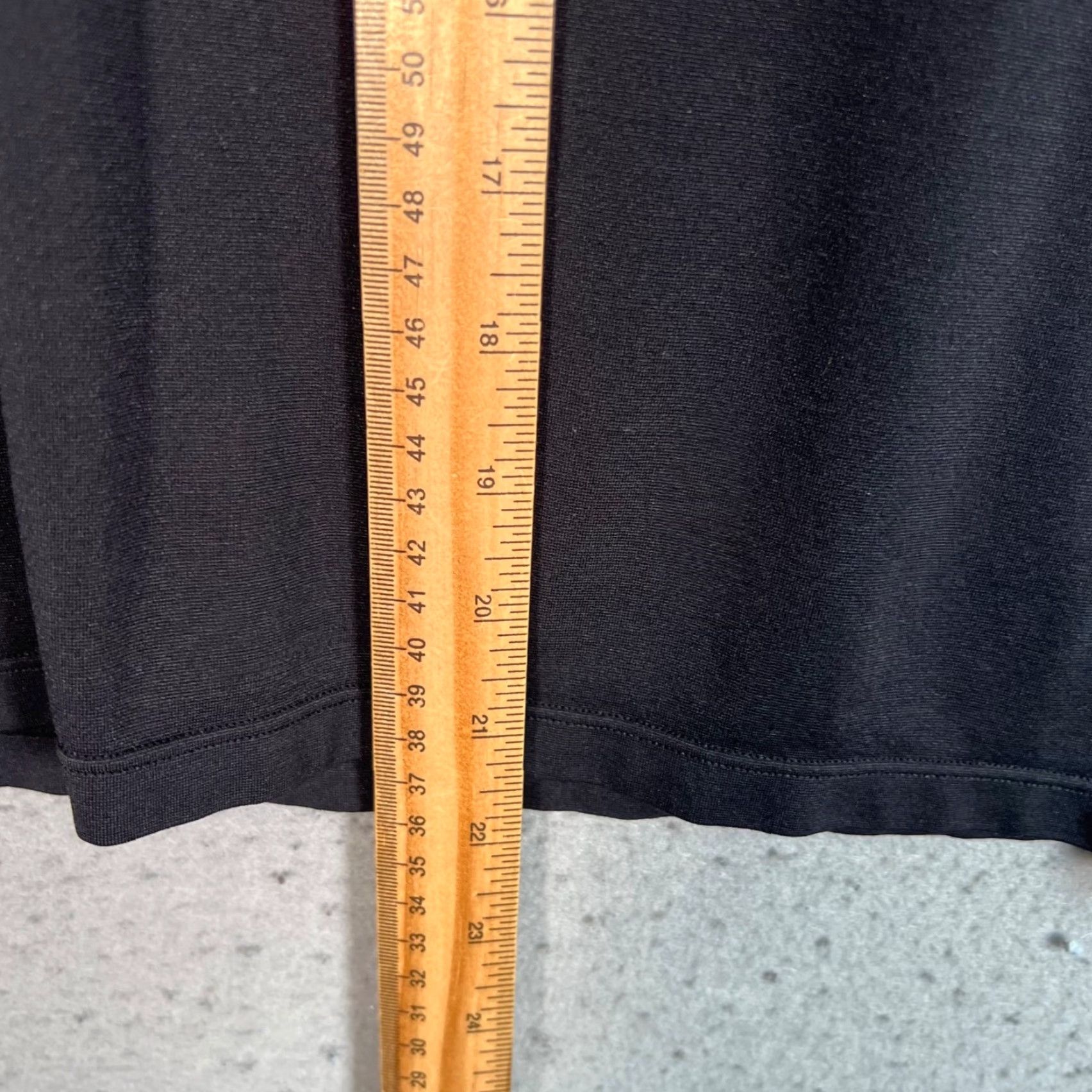Uniqlo Uniqlo x Alexander Wang Womens XS Black Short Sleeve Crewneck T-Shirt Size XS / US 0-2 / IT 36-38 - 6 Thumbnail