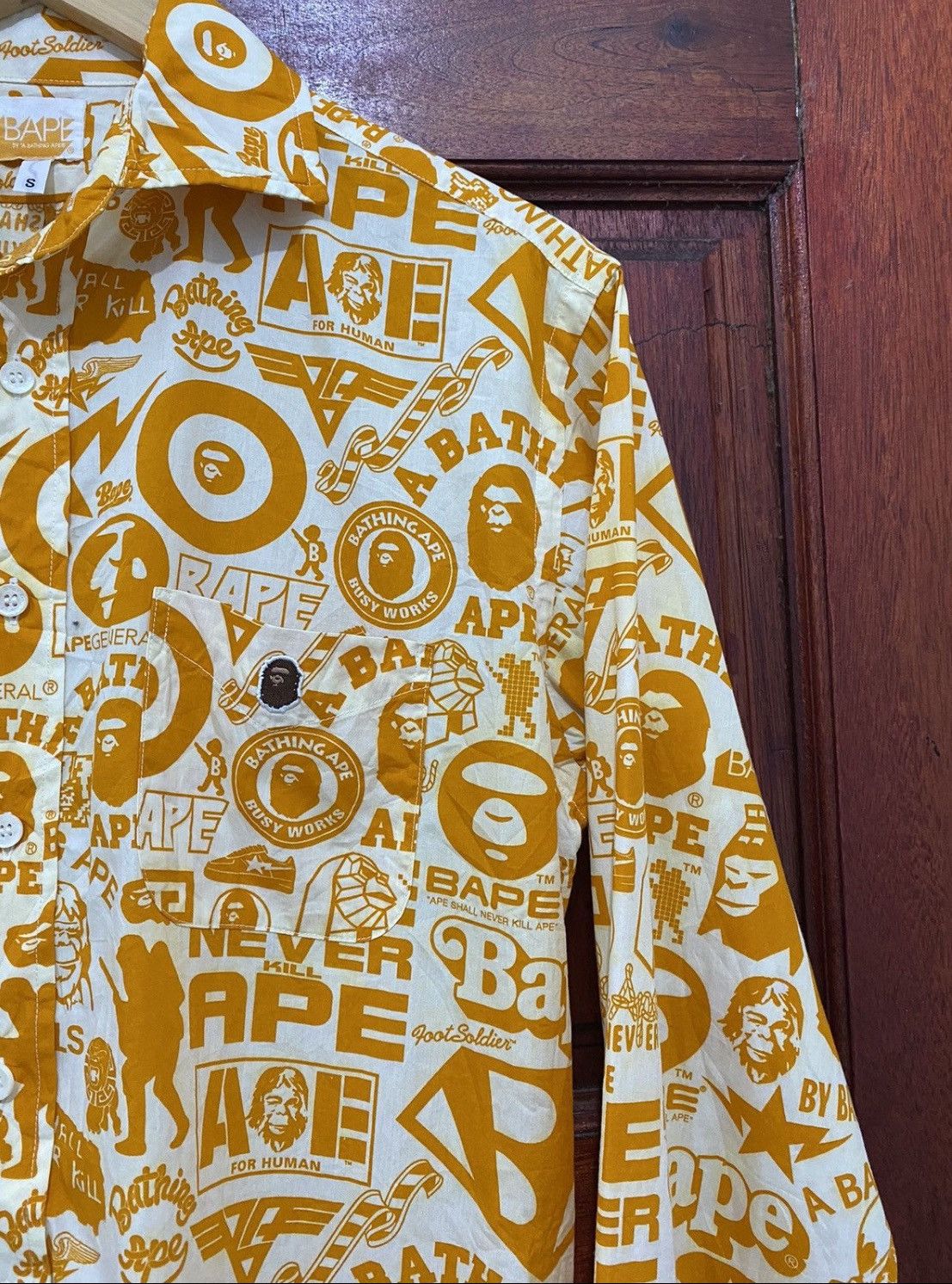 Bape Bape All Logo Button Up Shirt Size US S / EU 44-46 / 1 - 3 Thumbnail