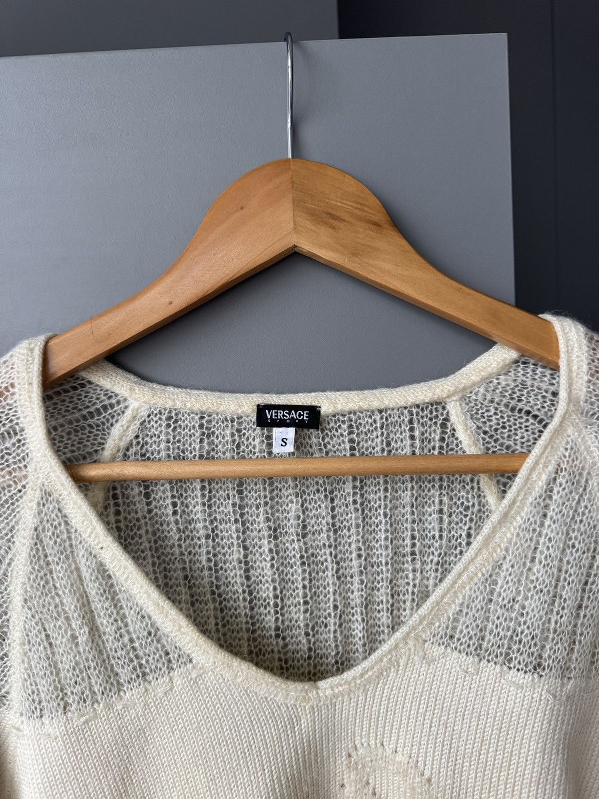 Versace Vintage Versace Sport Knit Logo V-Neck Beige Sweater Size S / US 4 / IT 40 - 2 Thumbnail