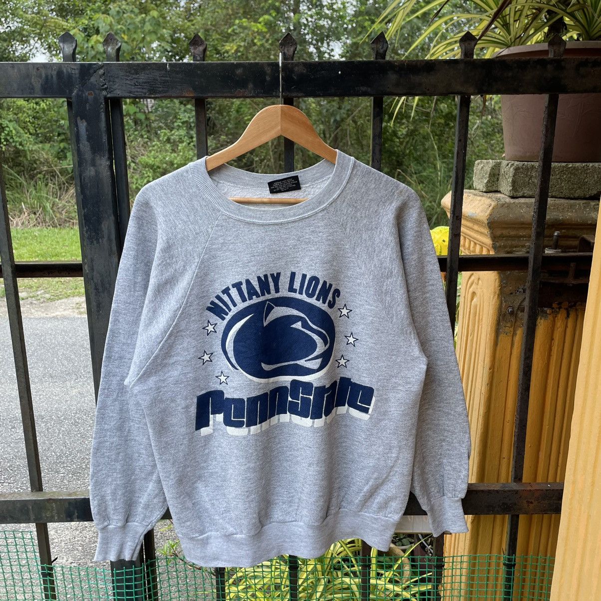 Vintage 🔥Vintage 90s Nittany Lions Pennstate Big Logo Sweatshirts Size US M / EU 48-50 / 2 - 1 Thumbnail