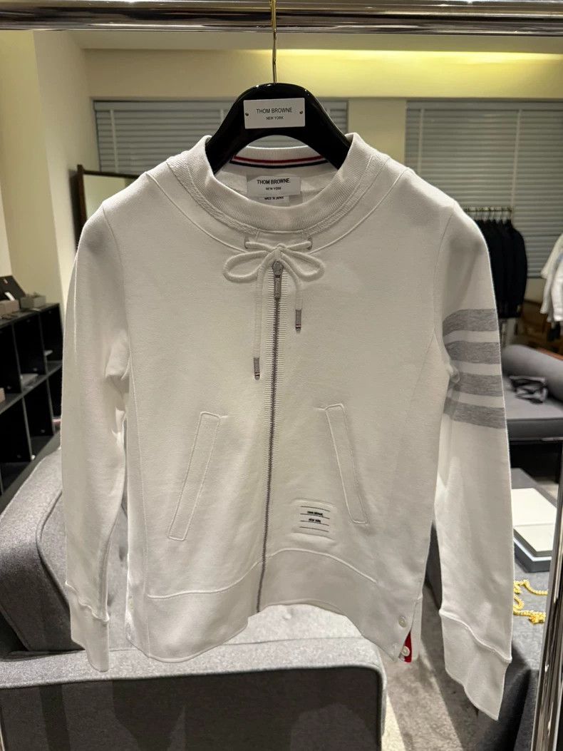 THOM BROWNE0White four-bar hoodie 2502-Nextarrow
