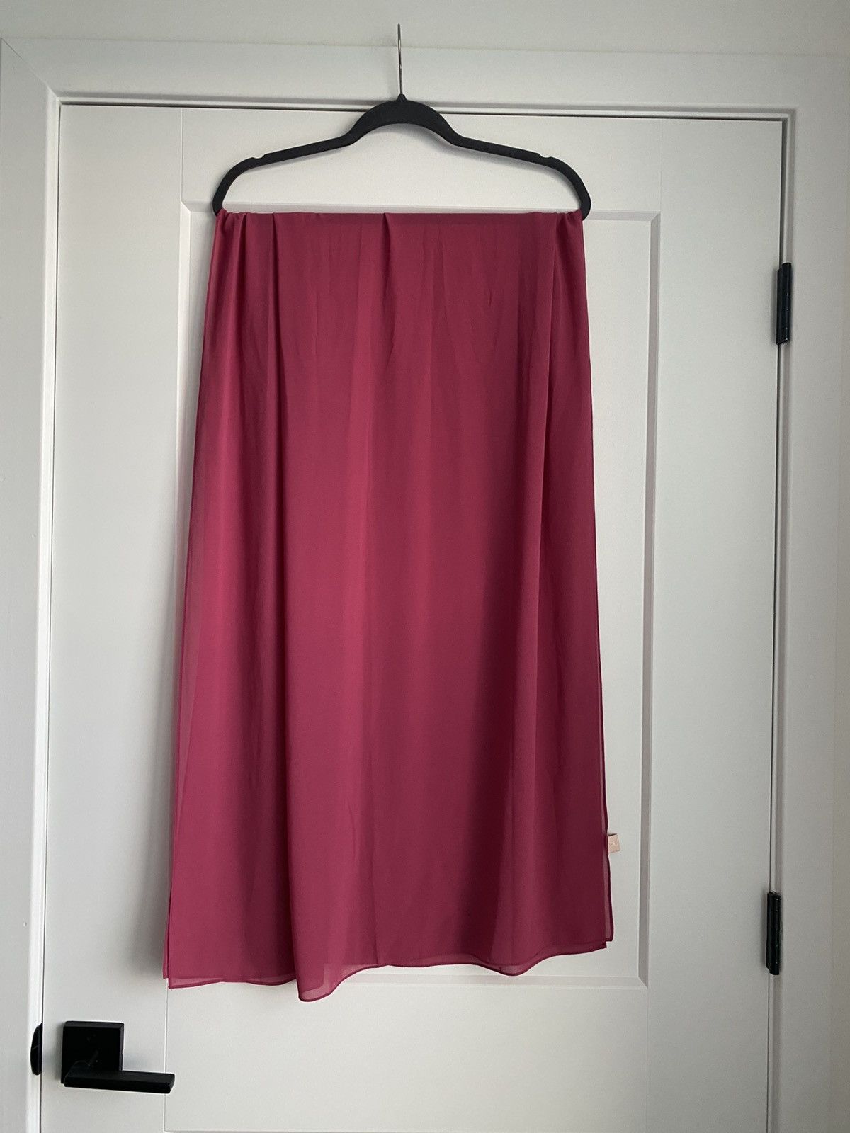 Other VOILE CHIC Premium Chiffon Fuchsia Hijab Scarf For Women Size ONE SIZE - 2 Thumbnail