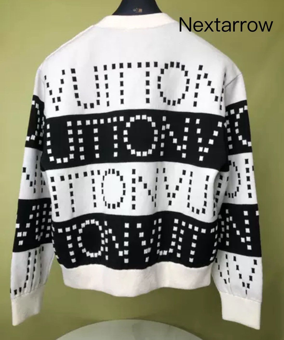 Louis Vuitton Louis Vuitton letter logo inlaid round neck pullover sweater Size US M / EU 48-50 / 2 - 2 Thumbnail