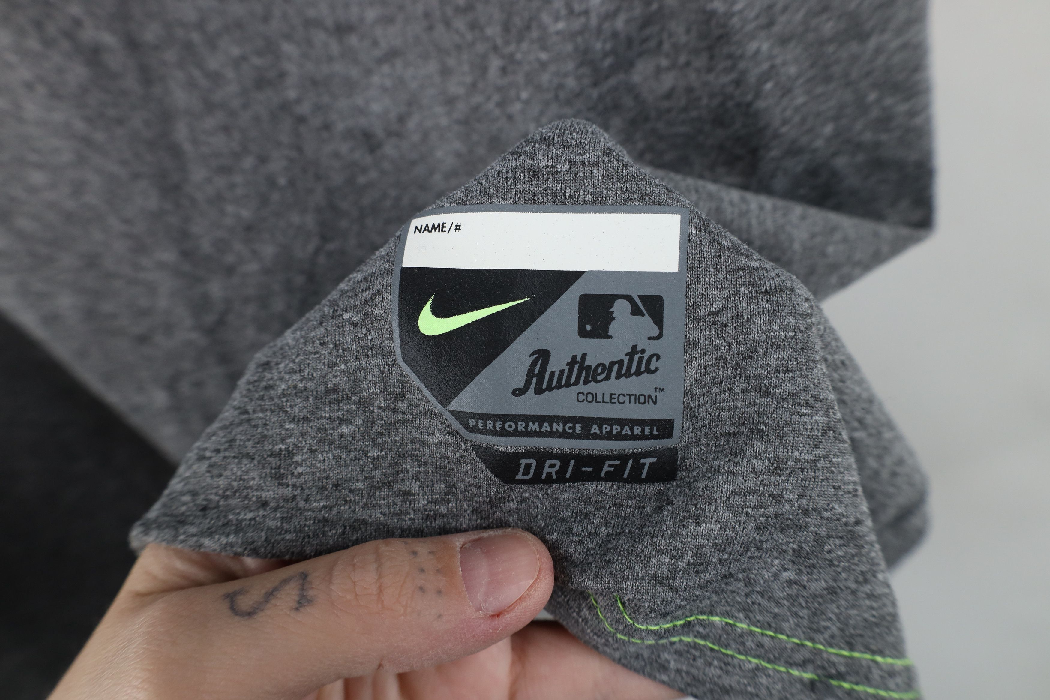 Nike Nike Baseball Center Swoosh Detroit Tigers T-Shirt Gray Size US L / EU 52-54 / 3 - 5 Thumbnail