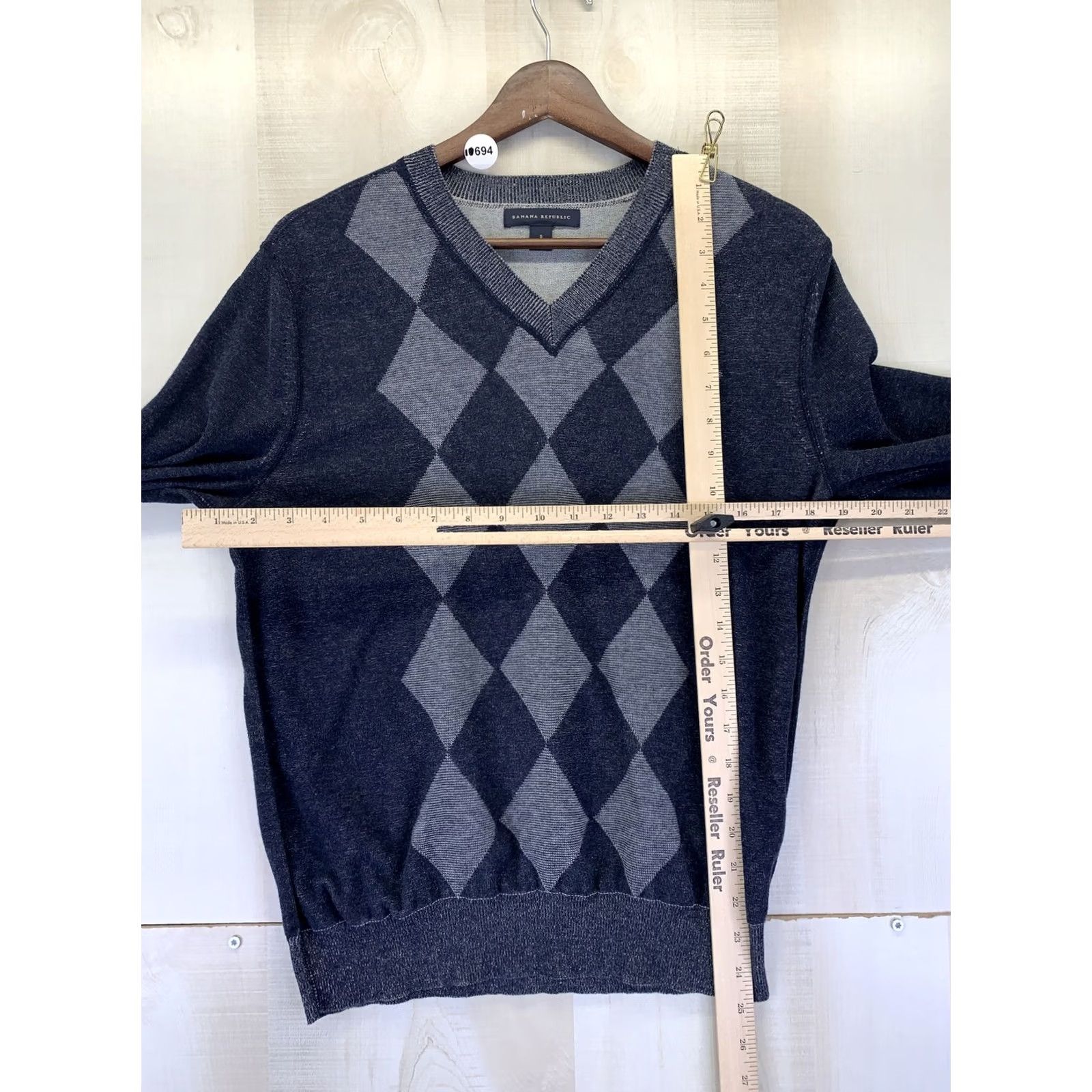 Banana Republic VINTAGE Banana Republic Mens Heather Blue Argyle Knit V Neck Sweater Mens Small-10694 Size US S / EU 44-46 / 1 - 4 Thumbnail