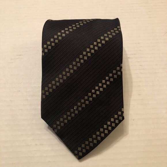 Giorgio Armani Giorgio Armani men's new brown silk tie 3 3/4" X 58" Size ONE SIZE - 1 Thumbnail