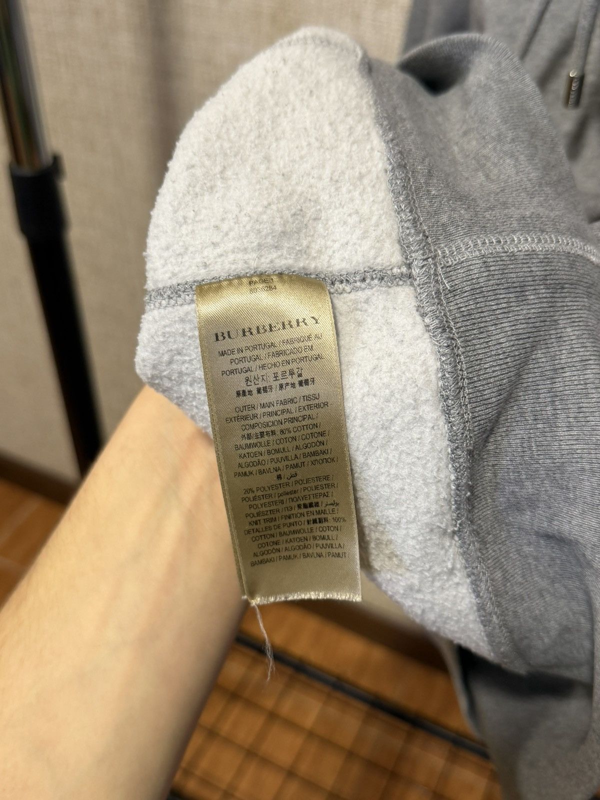 Burberry BURBERRY CHECKED HOOD GREY HOODIE Size US S / EU 44-46 / 1 - 8 Thumbnail