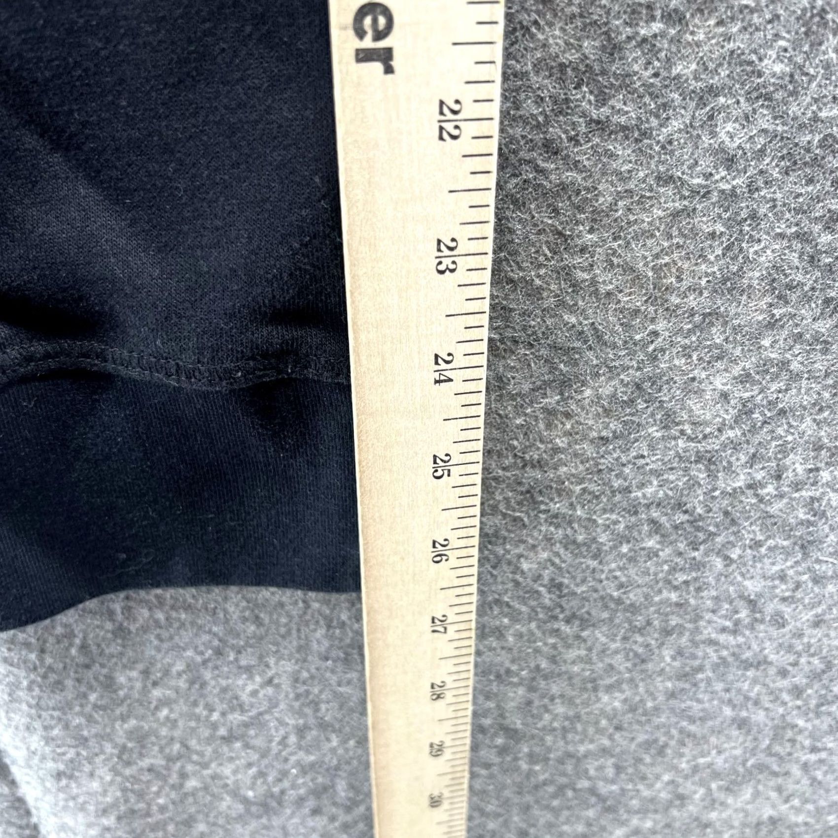 Champion VINTAGE Champion Sweatpants Women XL Black Jogger Fleece Drawstring Pockets Tapered Inseam 26" Size 40" / US 18 - 6 Thumbnail