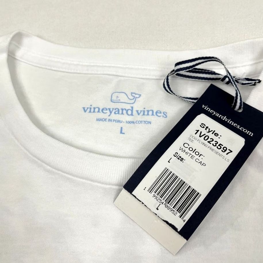 Vineyard Vines Vineyard Vines Christmas Shirt Mens L White Graphic Santa Dogs Sled Holiday NEW Size US L / EU 52-54 / 3 - 5 Thumbnail