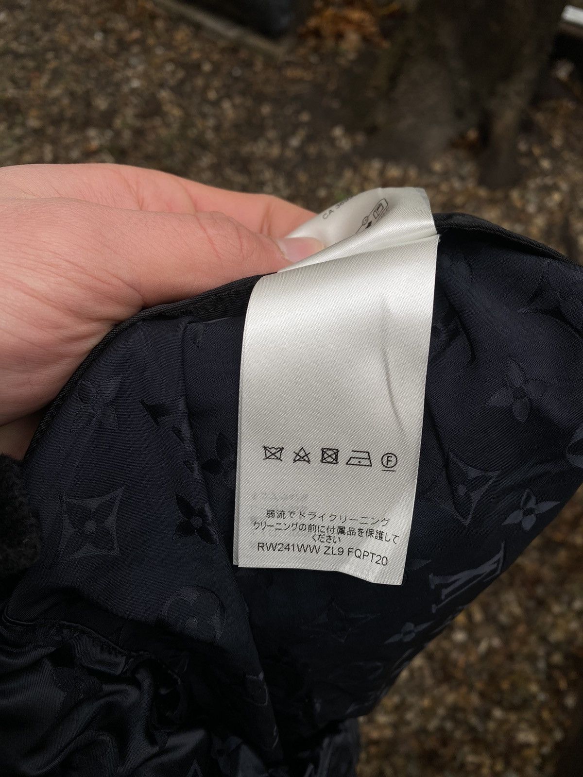 Louis Vuitton Louis Vuitton Monogram For Japan Only Pants Size US 34 / EU 50 - 14 Thumbnail