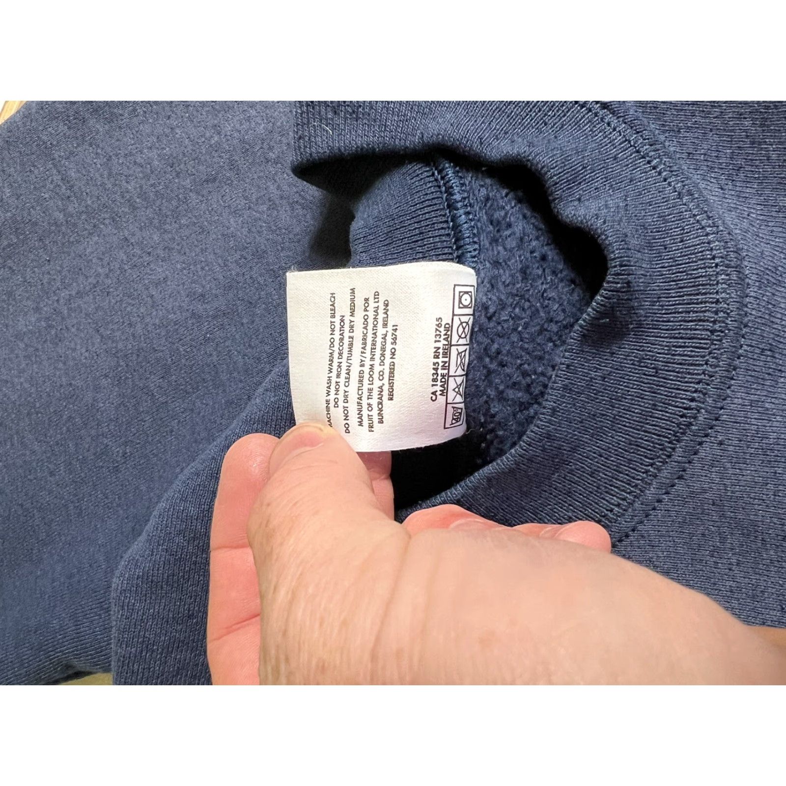 Vintage VINTAGE Screen Stars Wayfarers Sweatshirt Pullover Embroidered Blue M Men Cotton Blend Pullover Embroidered Pullover Blue 90s? Size US M / EU 48-50 / 2 - 5 Thumbnail