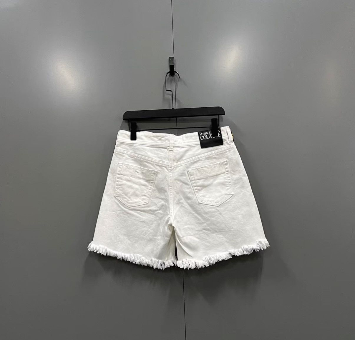 Versace Versace Scarf Belt Denim Shorts J41 Size 28" / US 6 / IT 42 - 2 Thumbnail