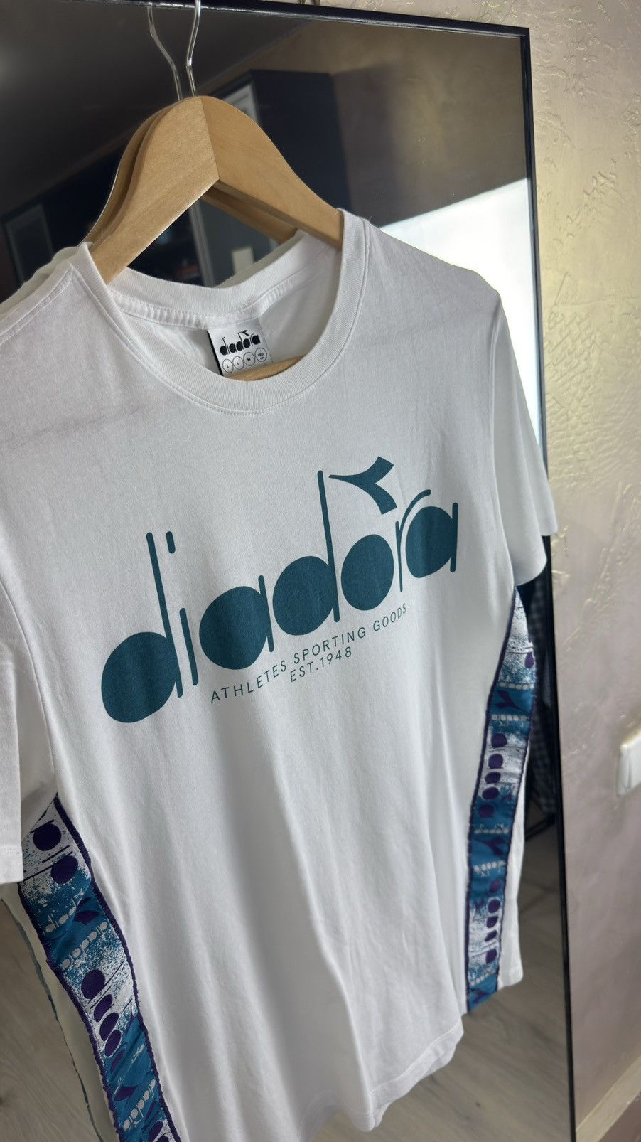 Diadora Diadora Retro Logo Tee with Spellout & Side Stripe Tape Size US L / EU 52-54 / 3 - 2 Thumbnail