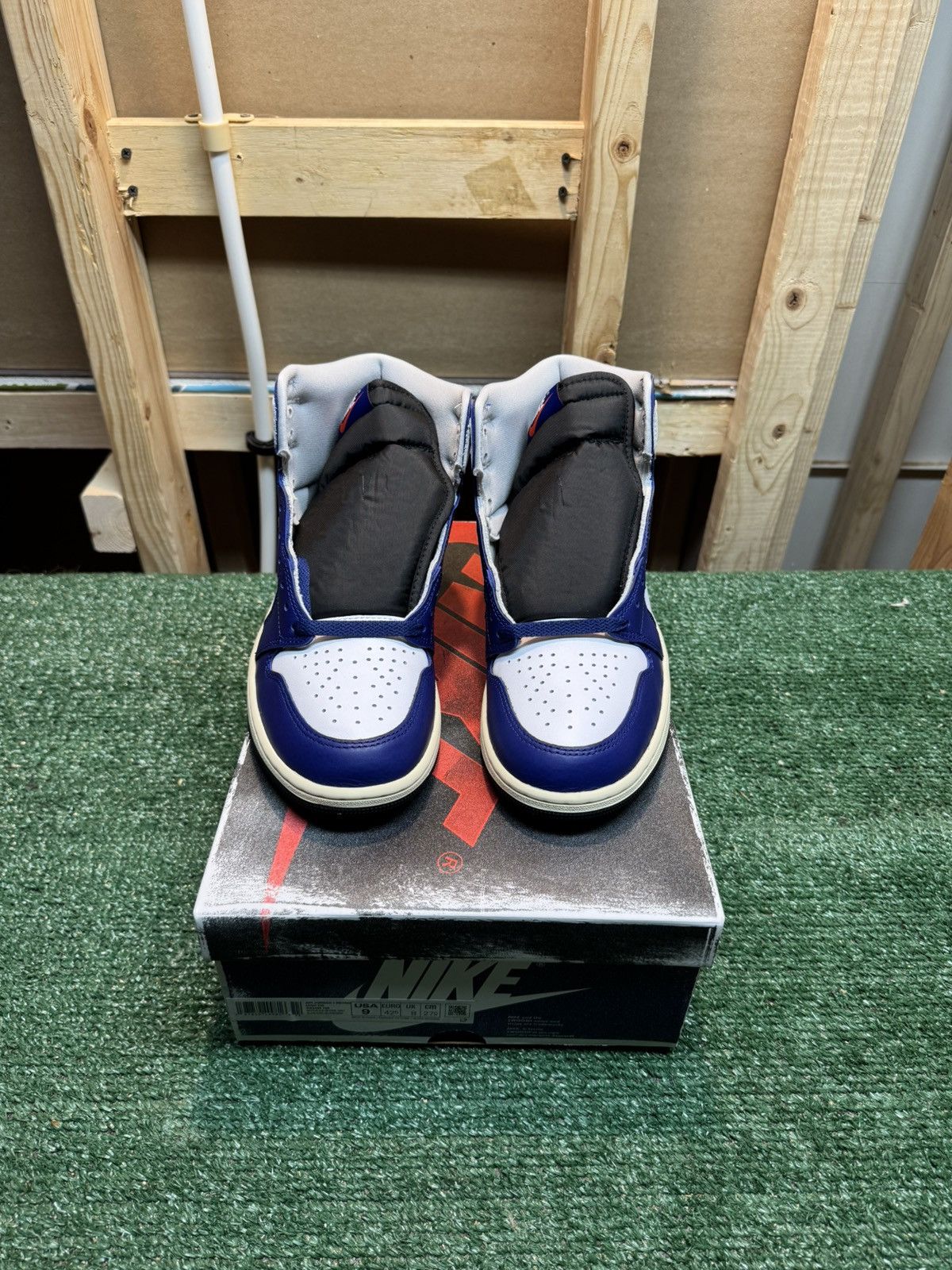 Jordan Brand Jordan Retro 1 Rare Air Size 9 Size US 9 / EU 42 - 5 Thumbnail