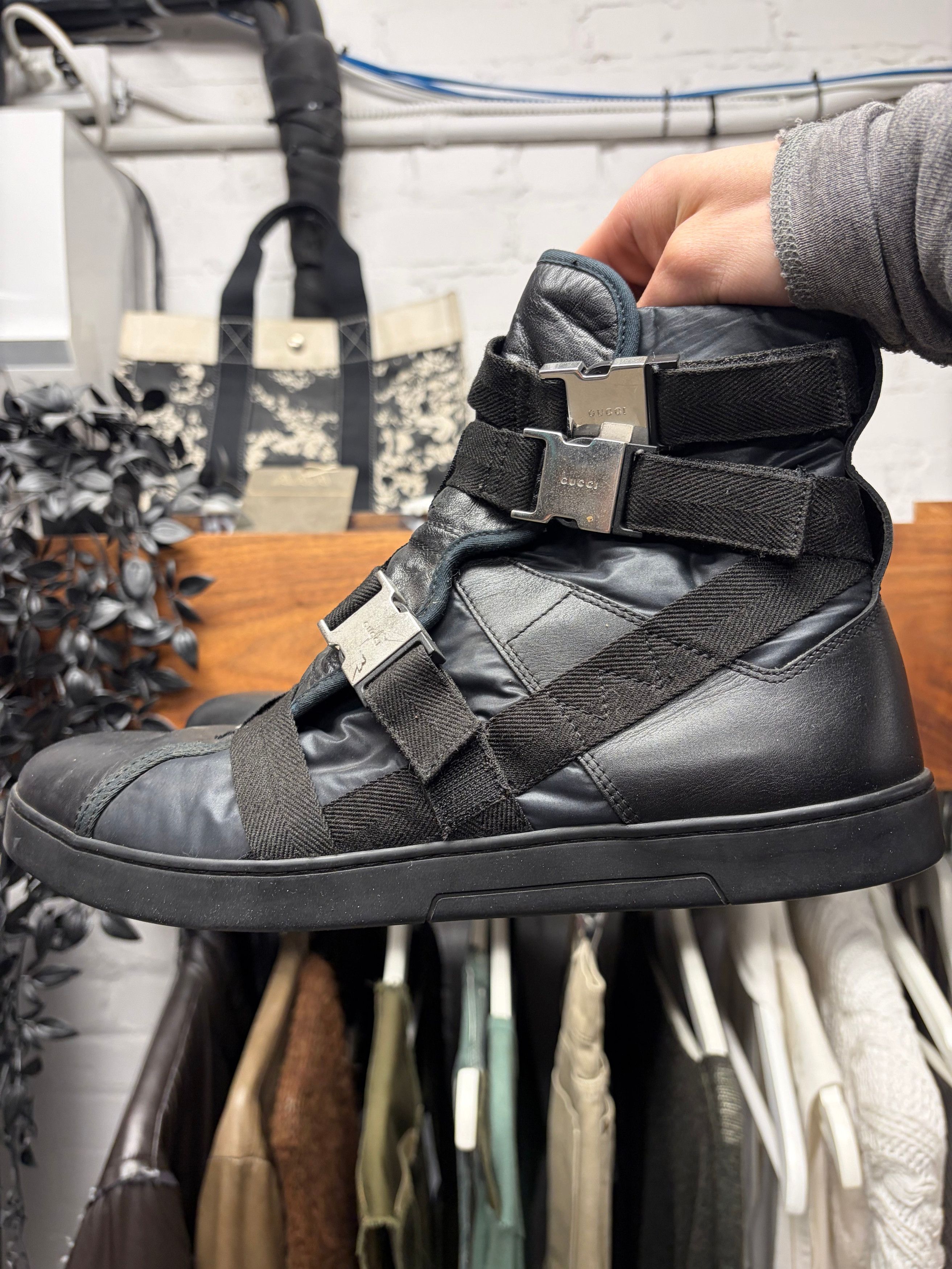 Gucci SS2010 Gucci by Frida Giannini ‘Buckle Closure’ Strapped High Top Leather Sneakers Size US 8 / EU 41 - 1 Thumbnail